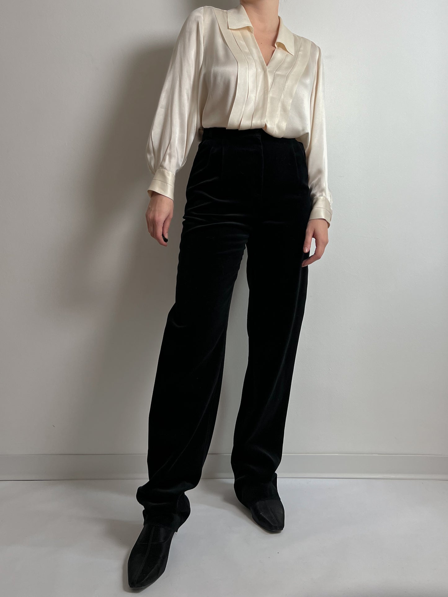 Velvet tailored black pants