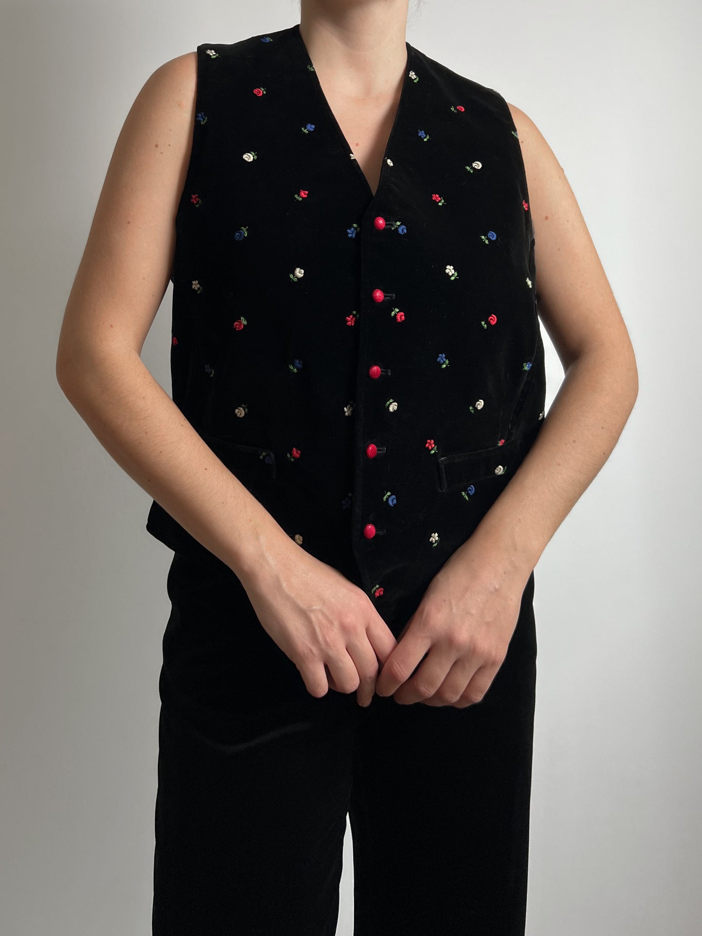 Velvet embroidered black vest