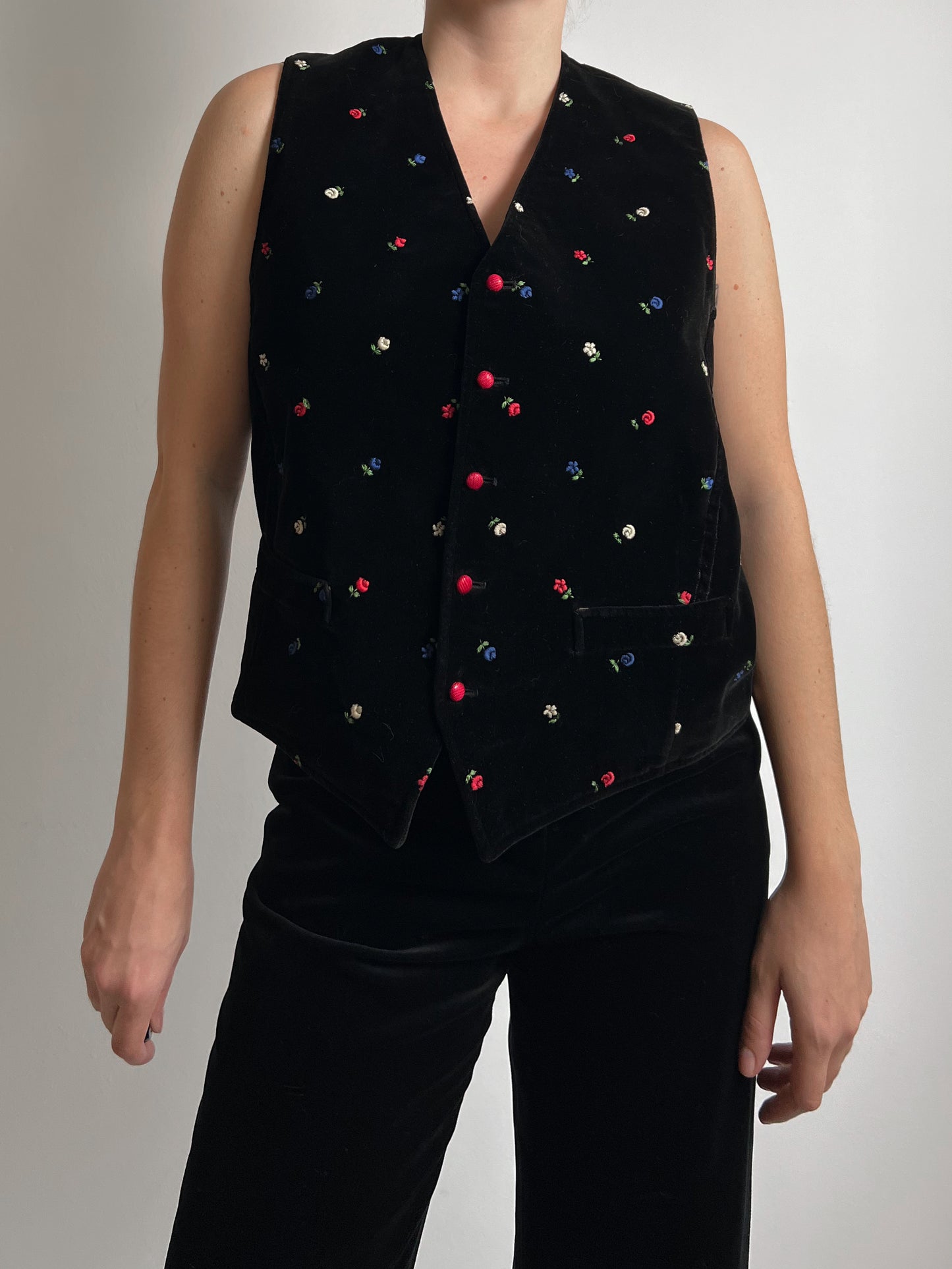 Velvet embroidered black vest