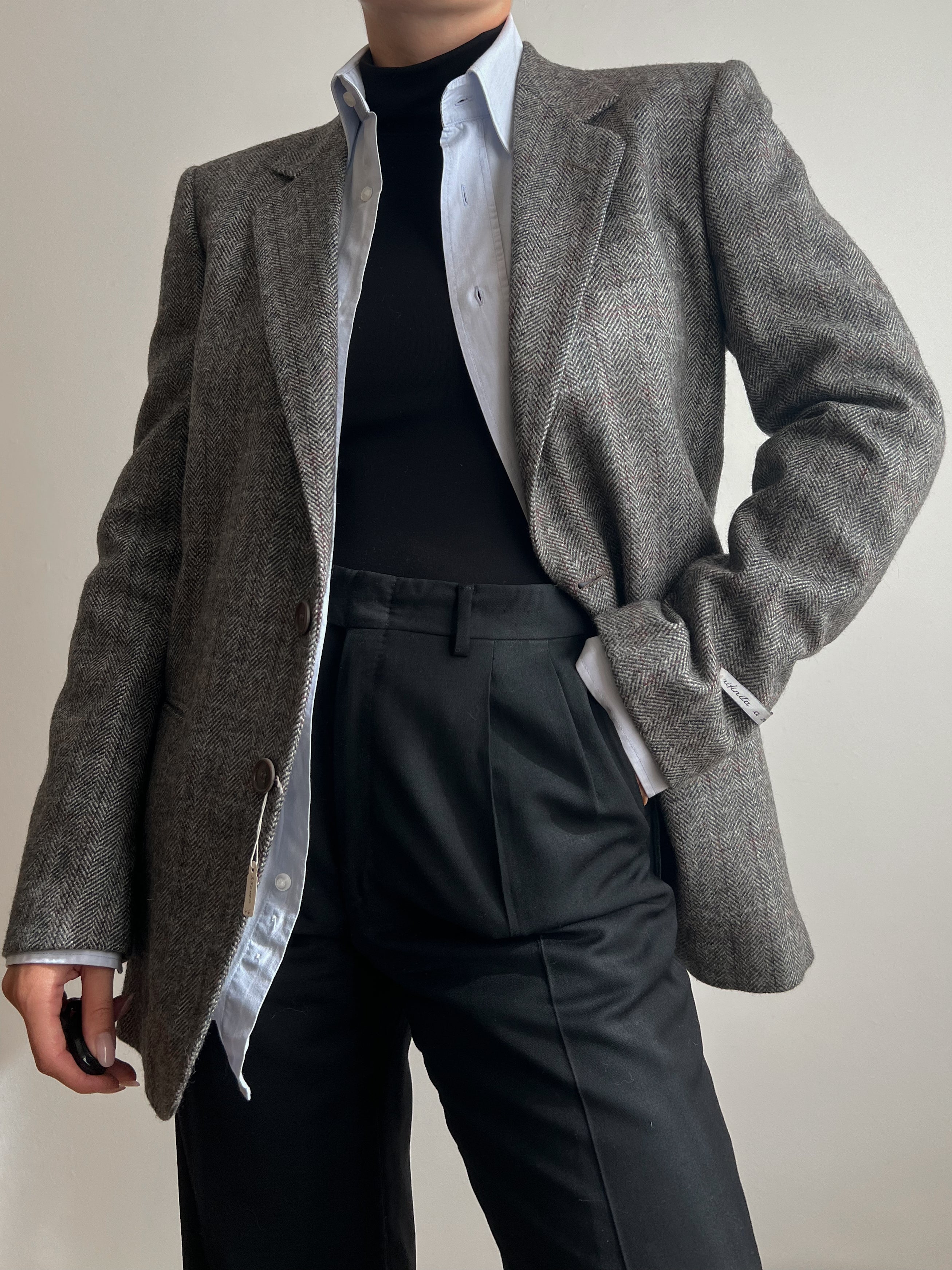 Blazer grigio spigato in lana