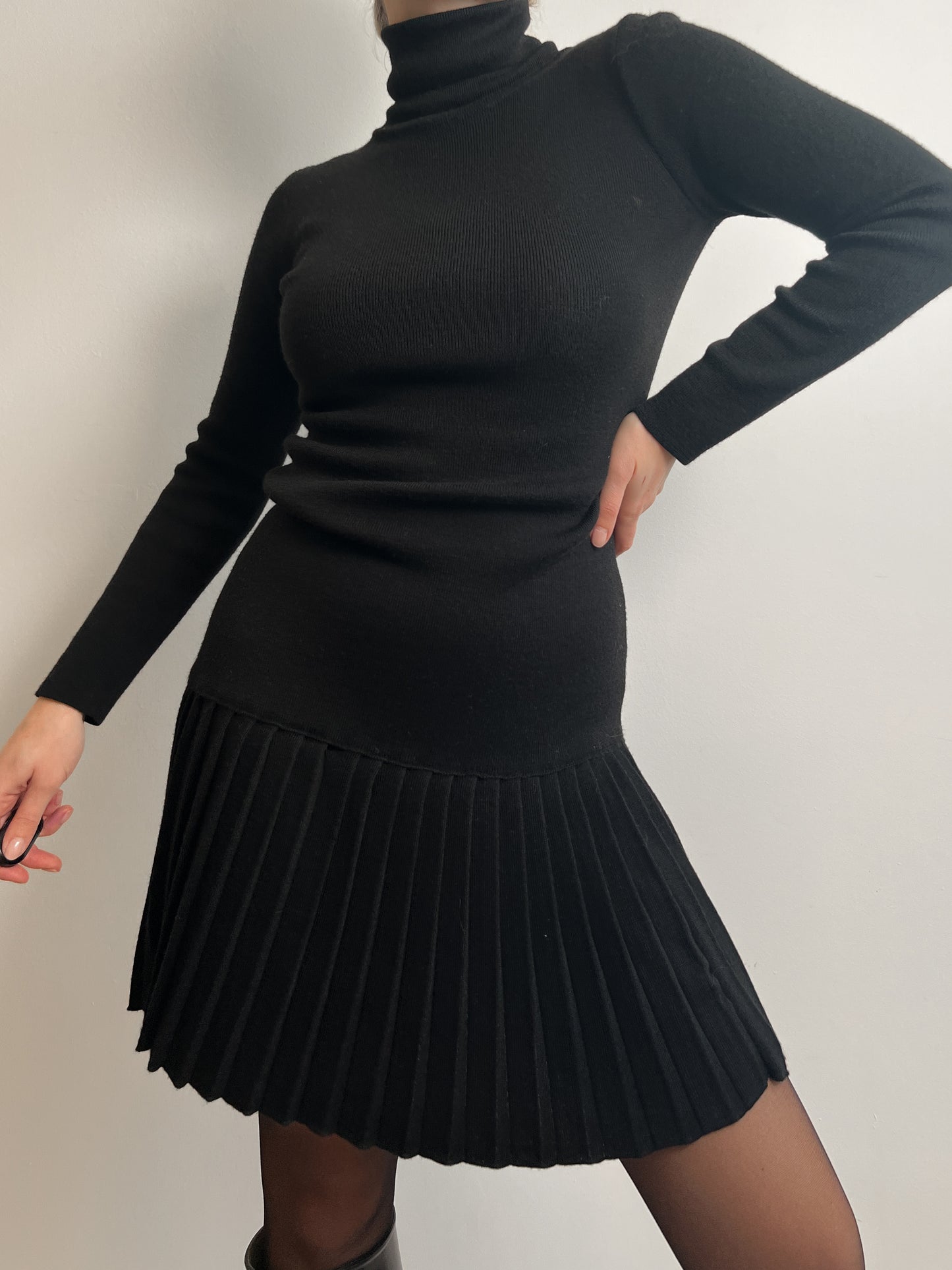 Pure merino wool black dress