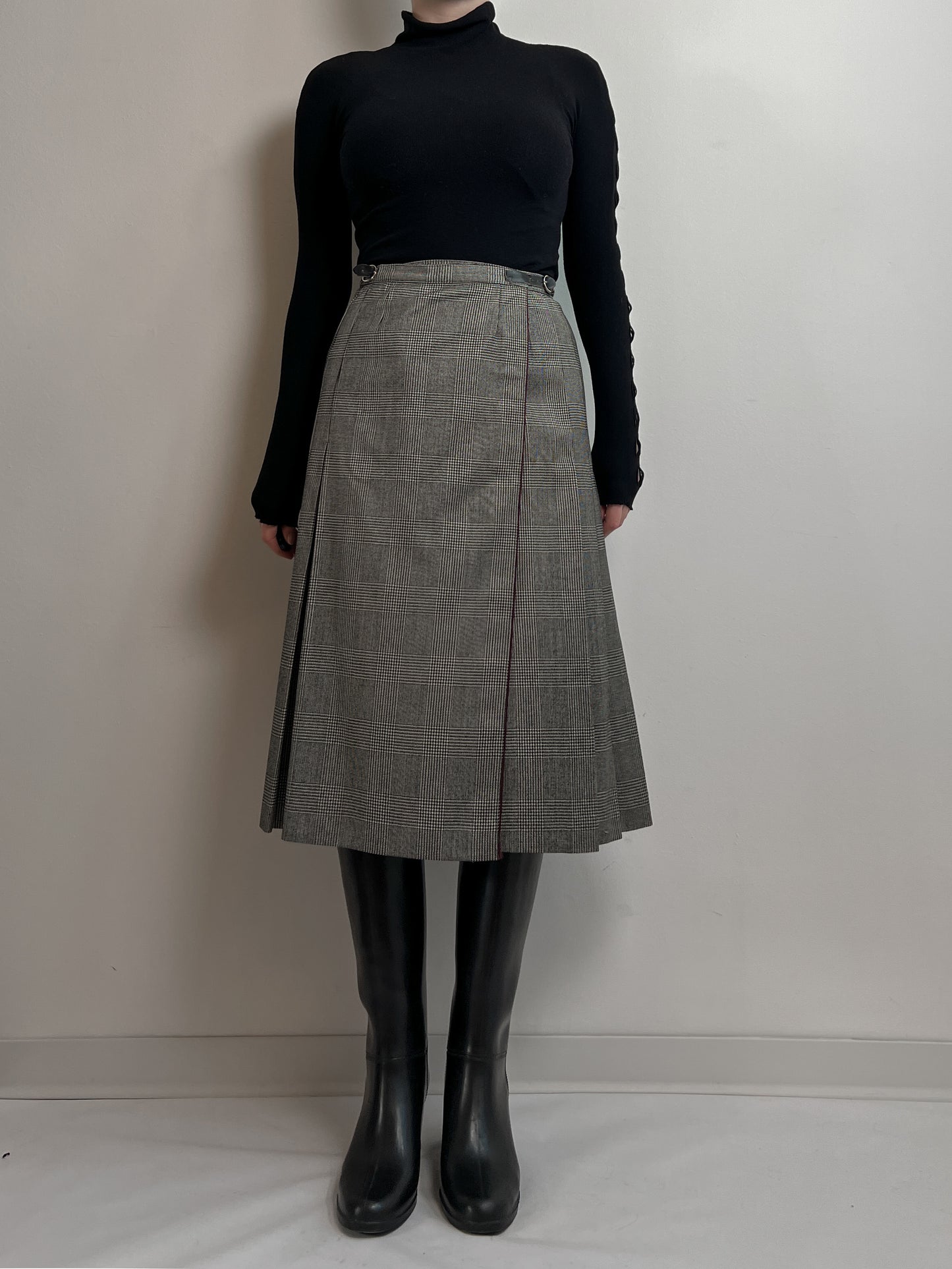 Pure wool pleated midi skirt