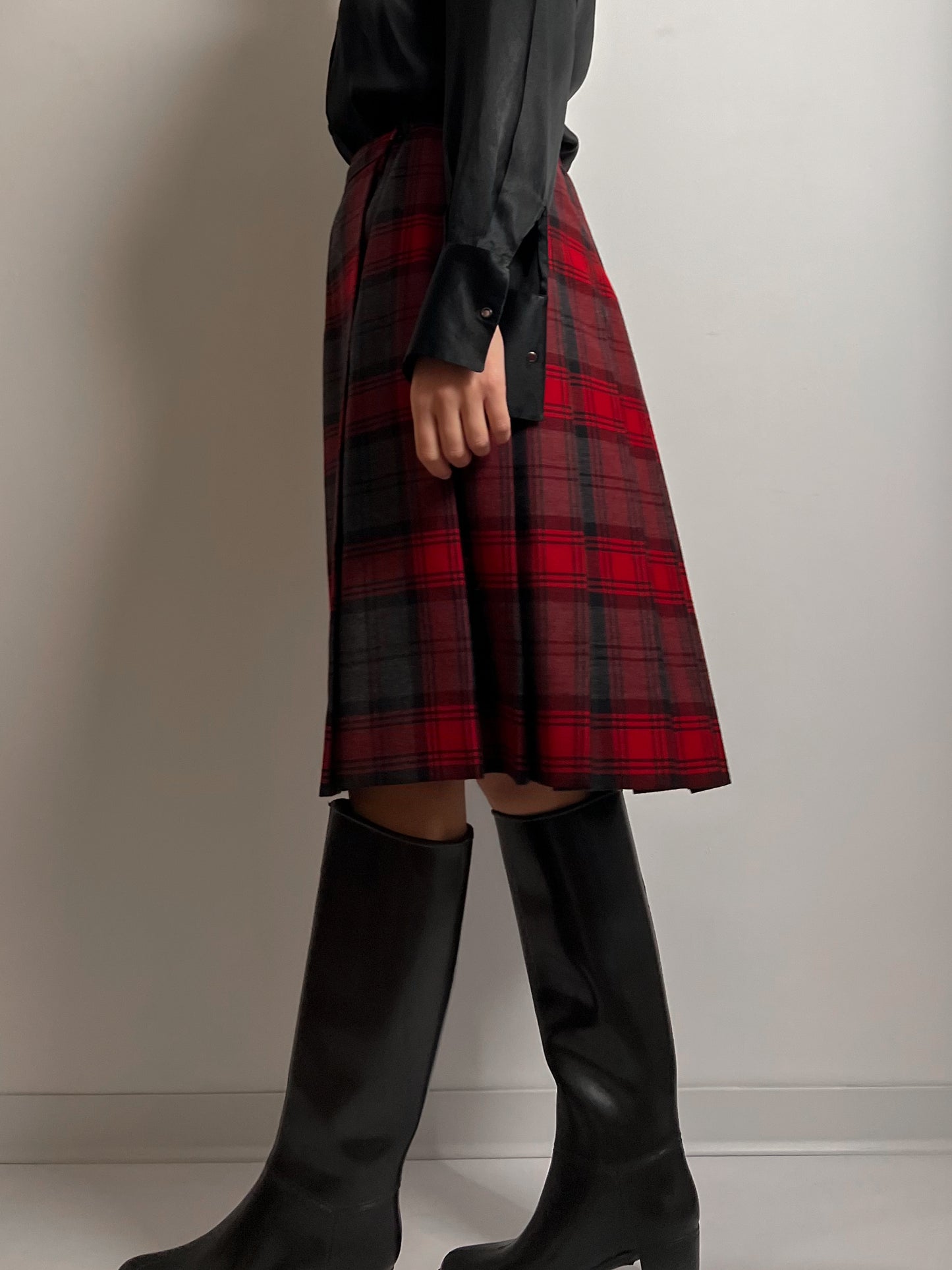 Pure wool pleated tartan skirt