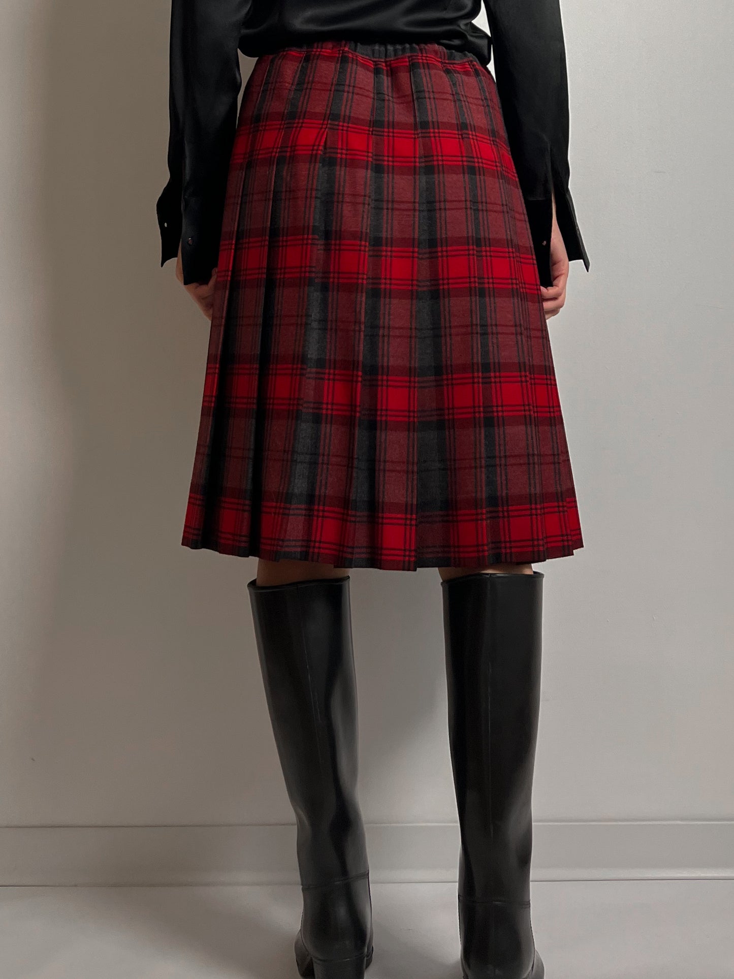 Pure wool pleated tartan skirt