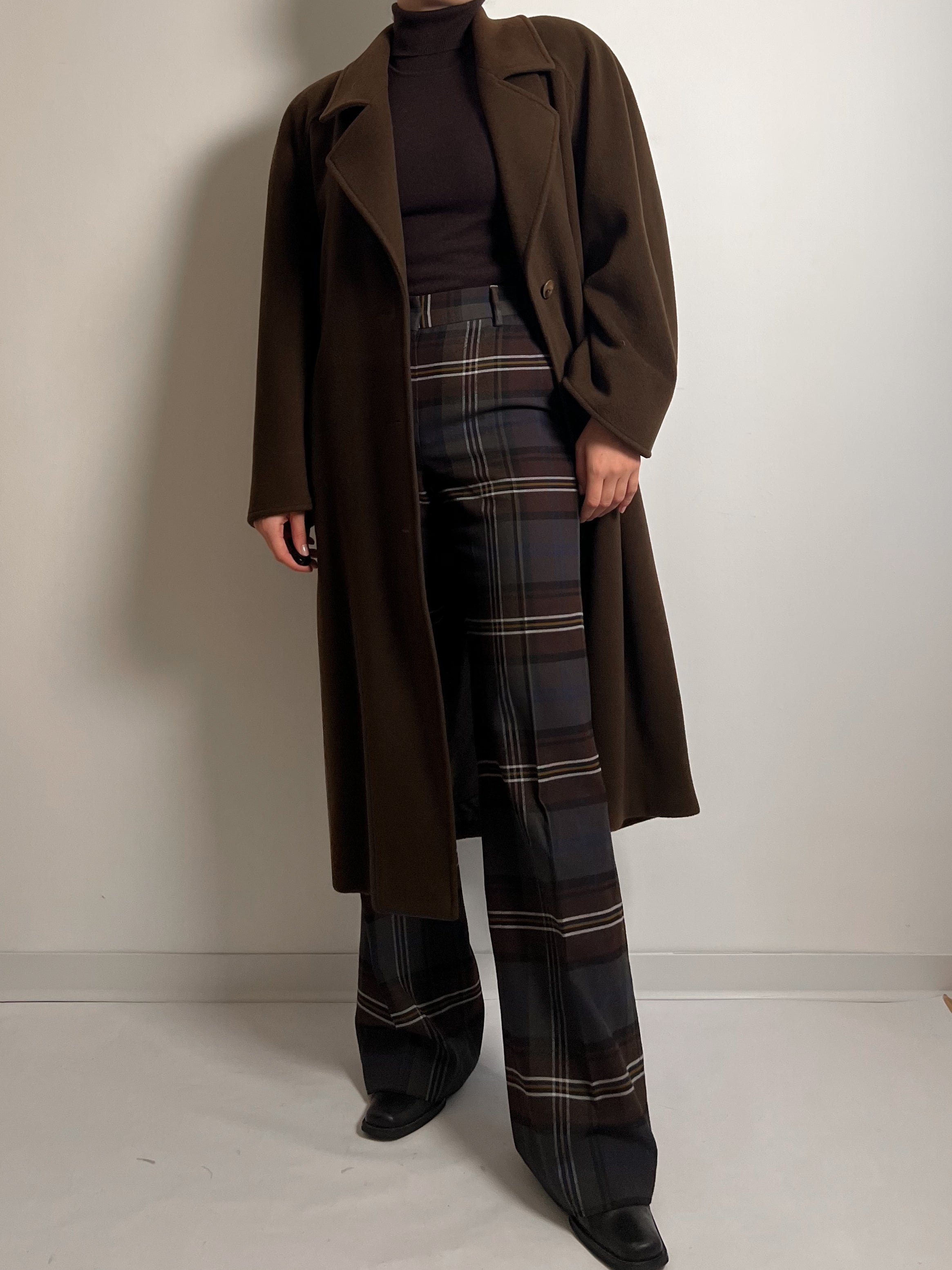 Wool and cashmere chocolate coat