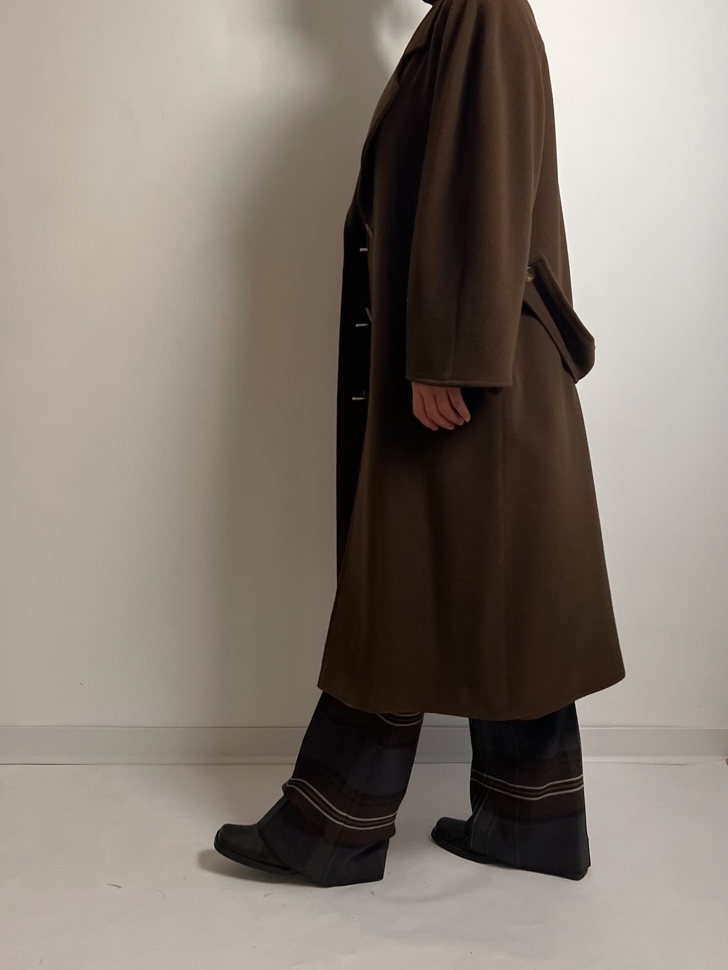 Wool and cashmere chocolate coat