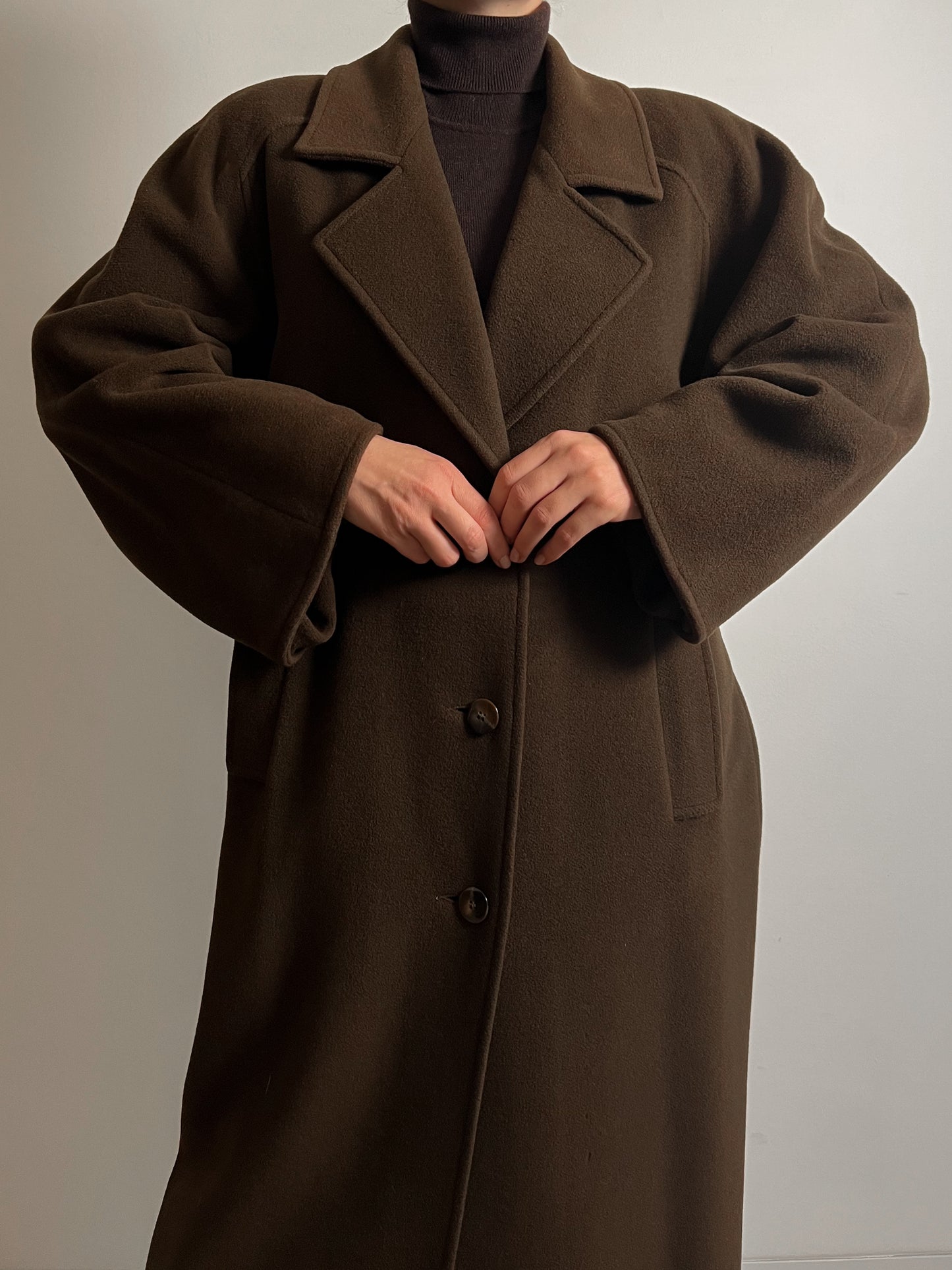 Wool and cashmere chocolate coat