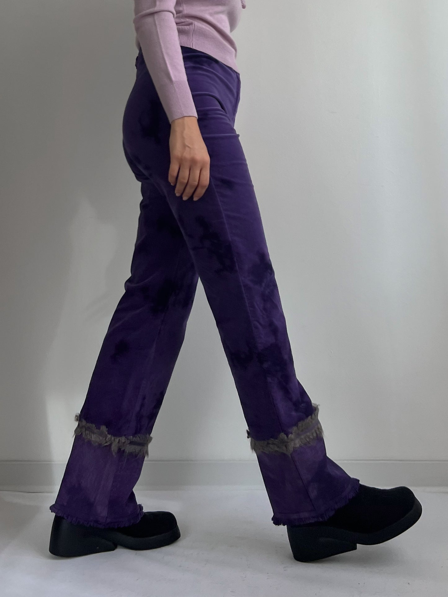 Pantaloni viola in velluto