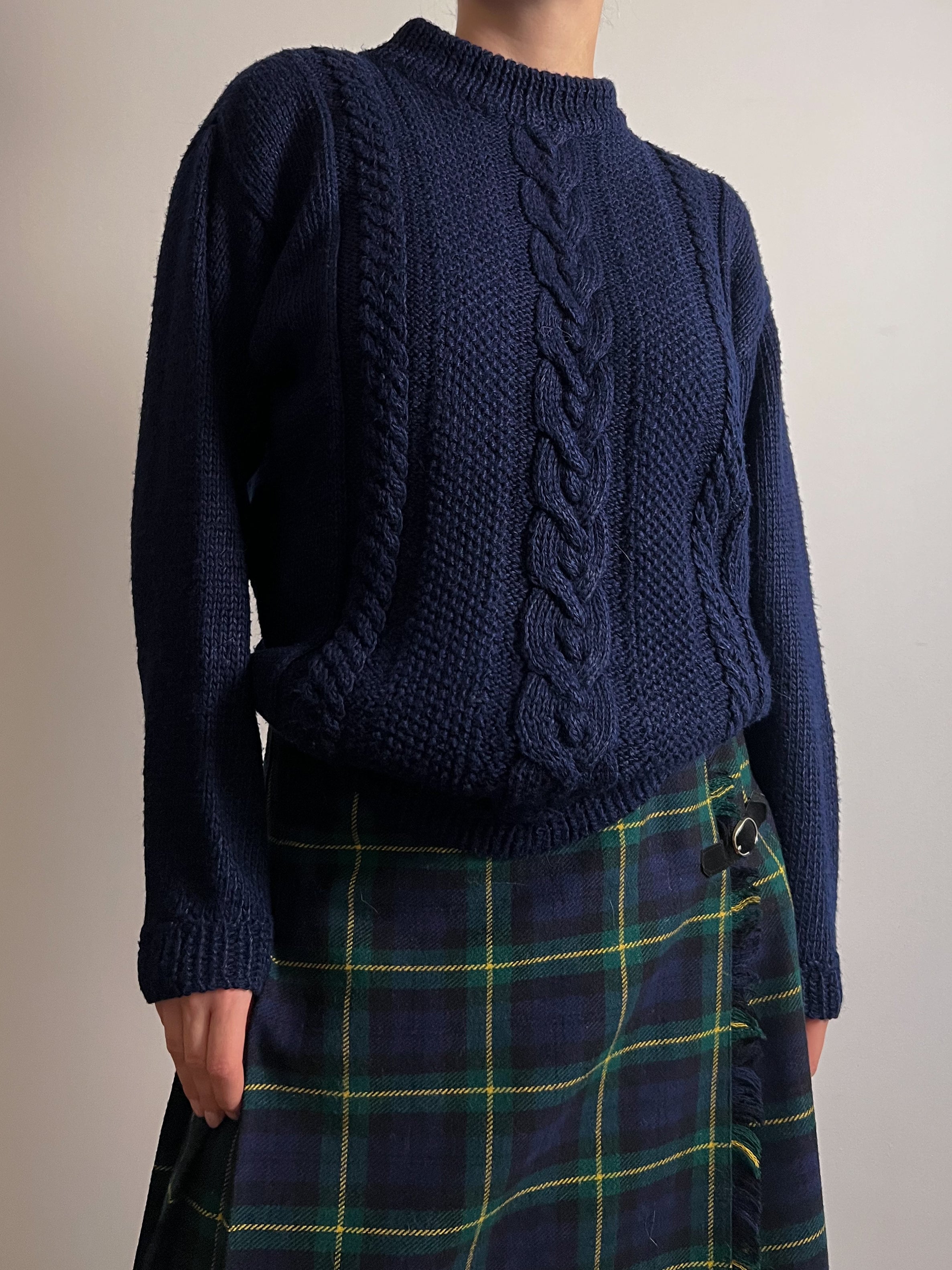 Wool blend embroidered blue pull