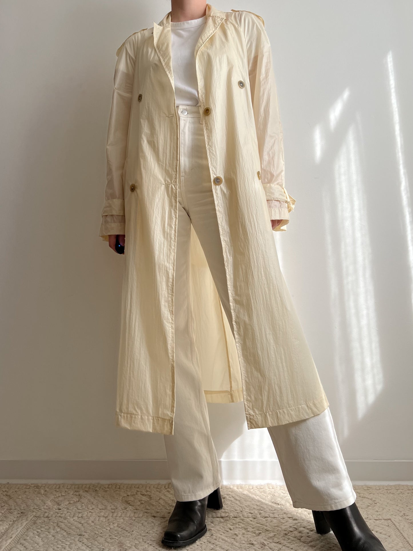 Trench impermeabile color crema