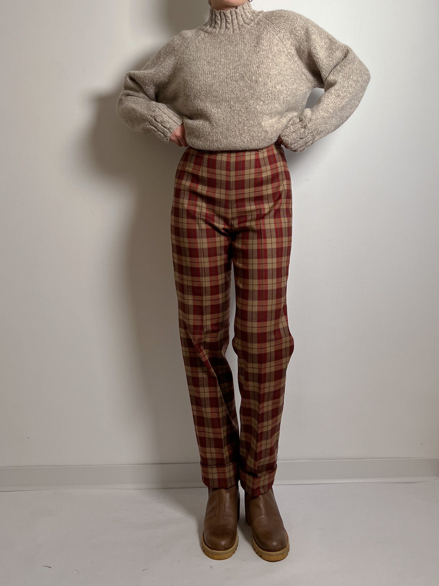 Wool red and camel check pants