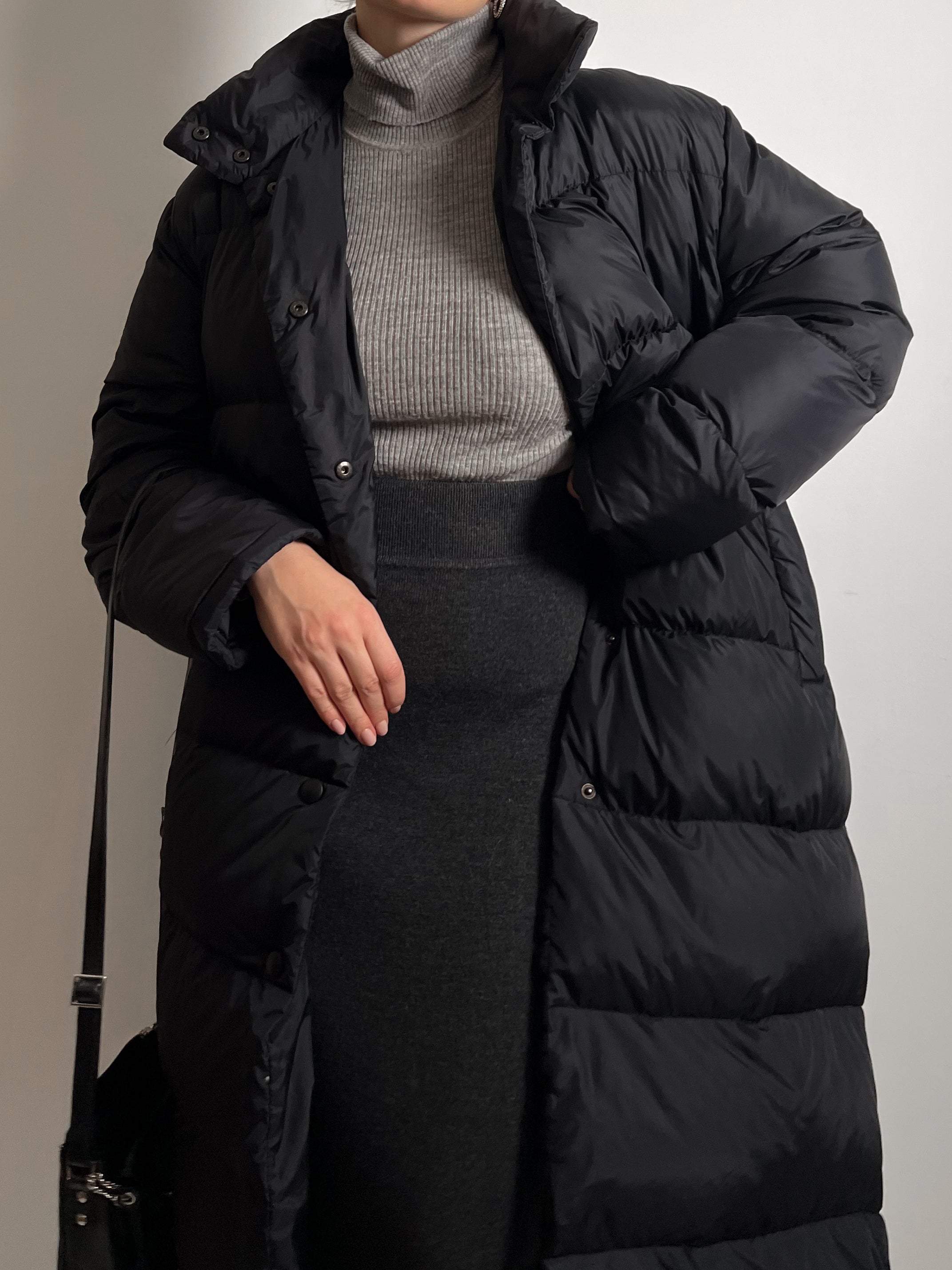 Real down black long puffer