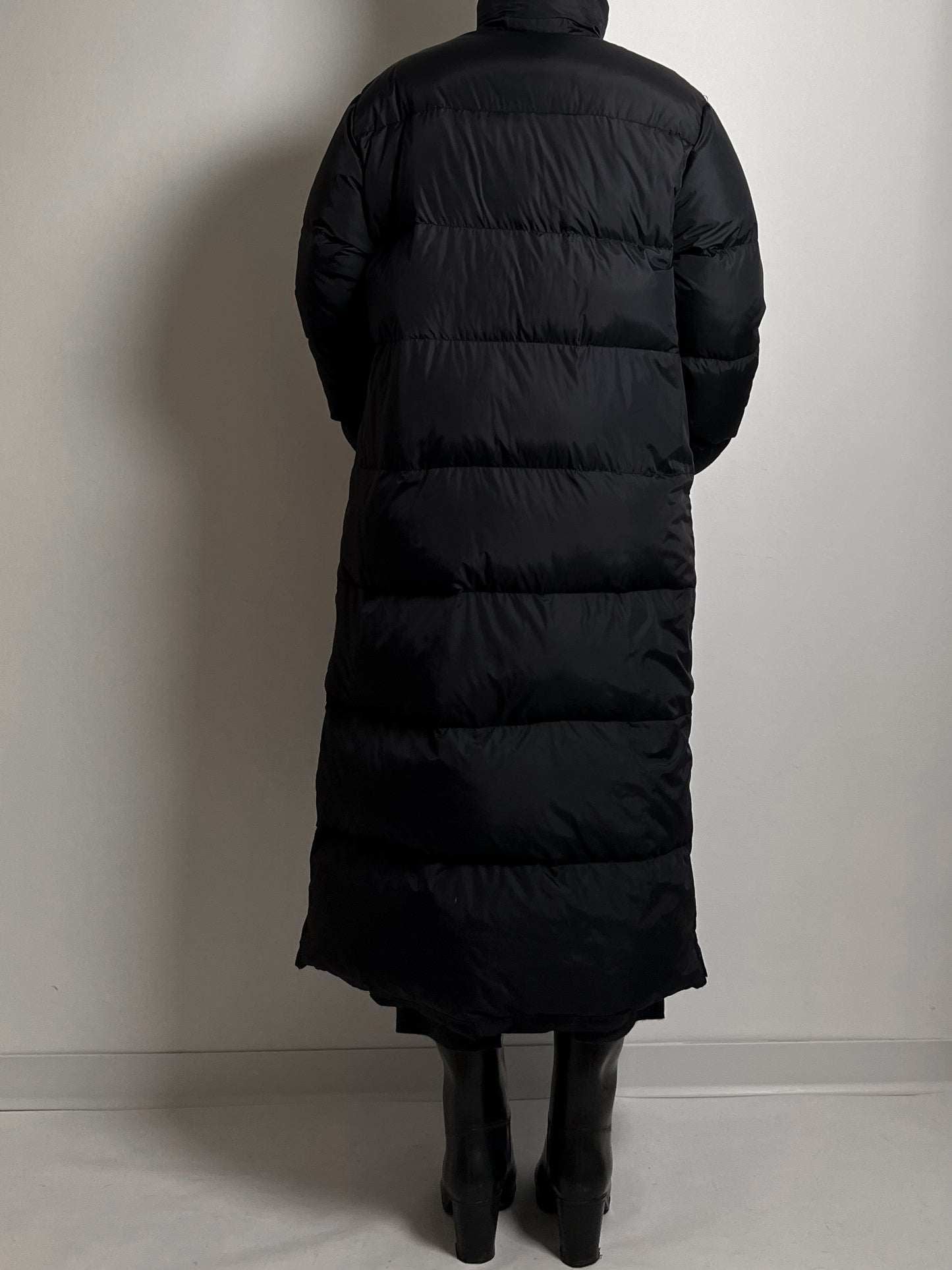 Real down black long puffer