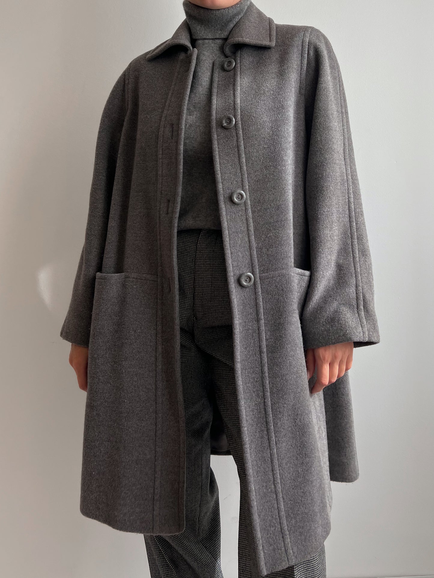 Cappotto in lana grigio