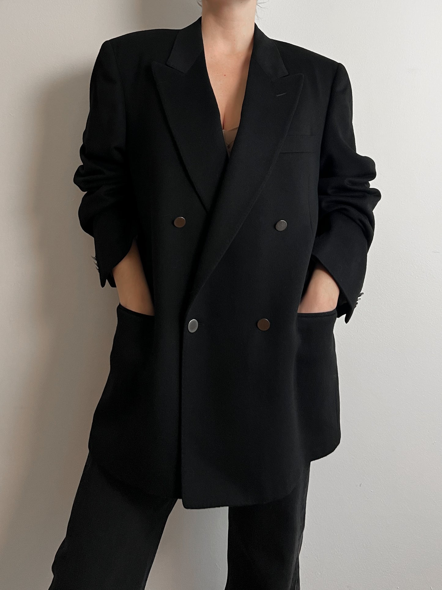 Wool and cashmere black blazer