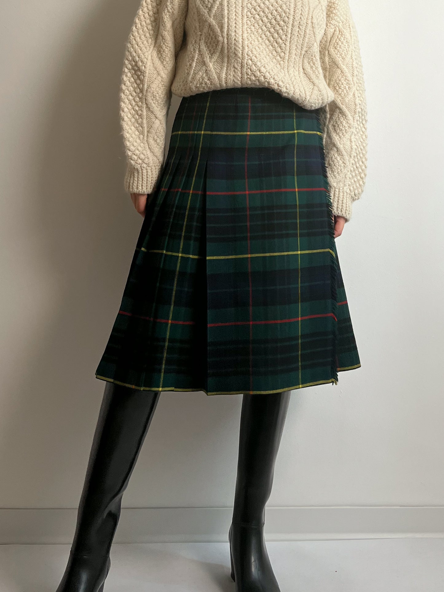 Pure wool pleated tartan skirt