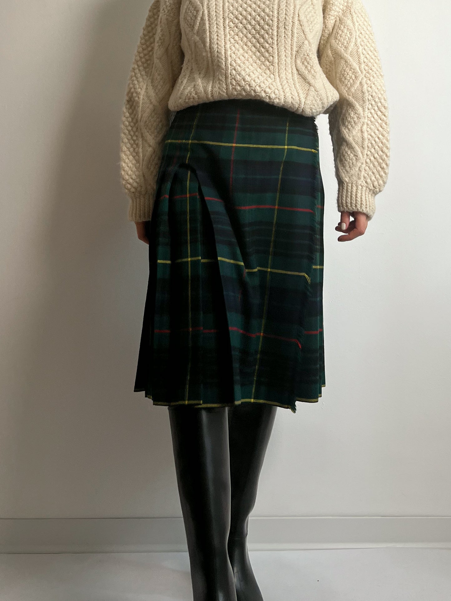 Pure wool pleated tartan skirt