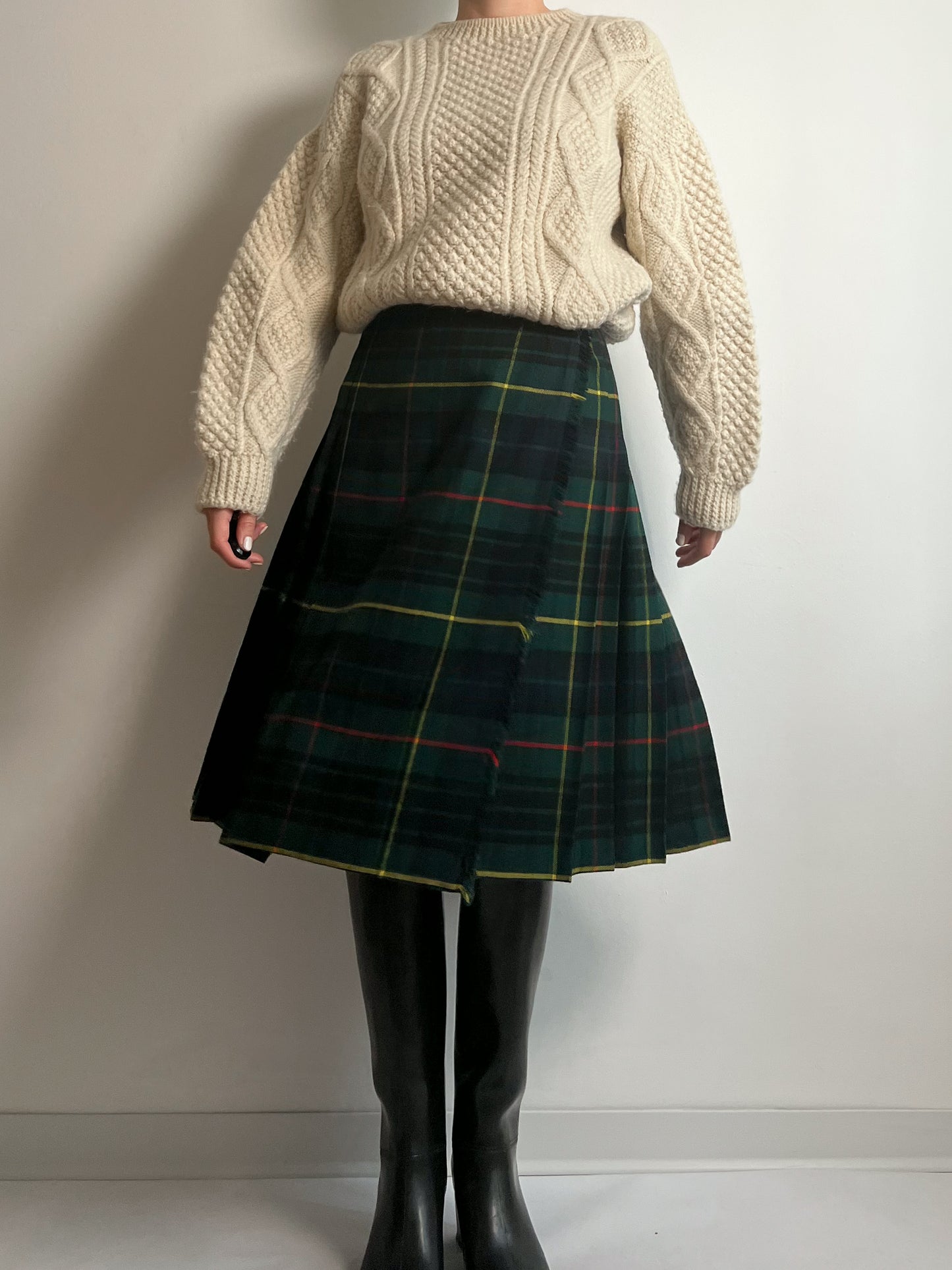 Pure wool pleated tartan skirt