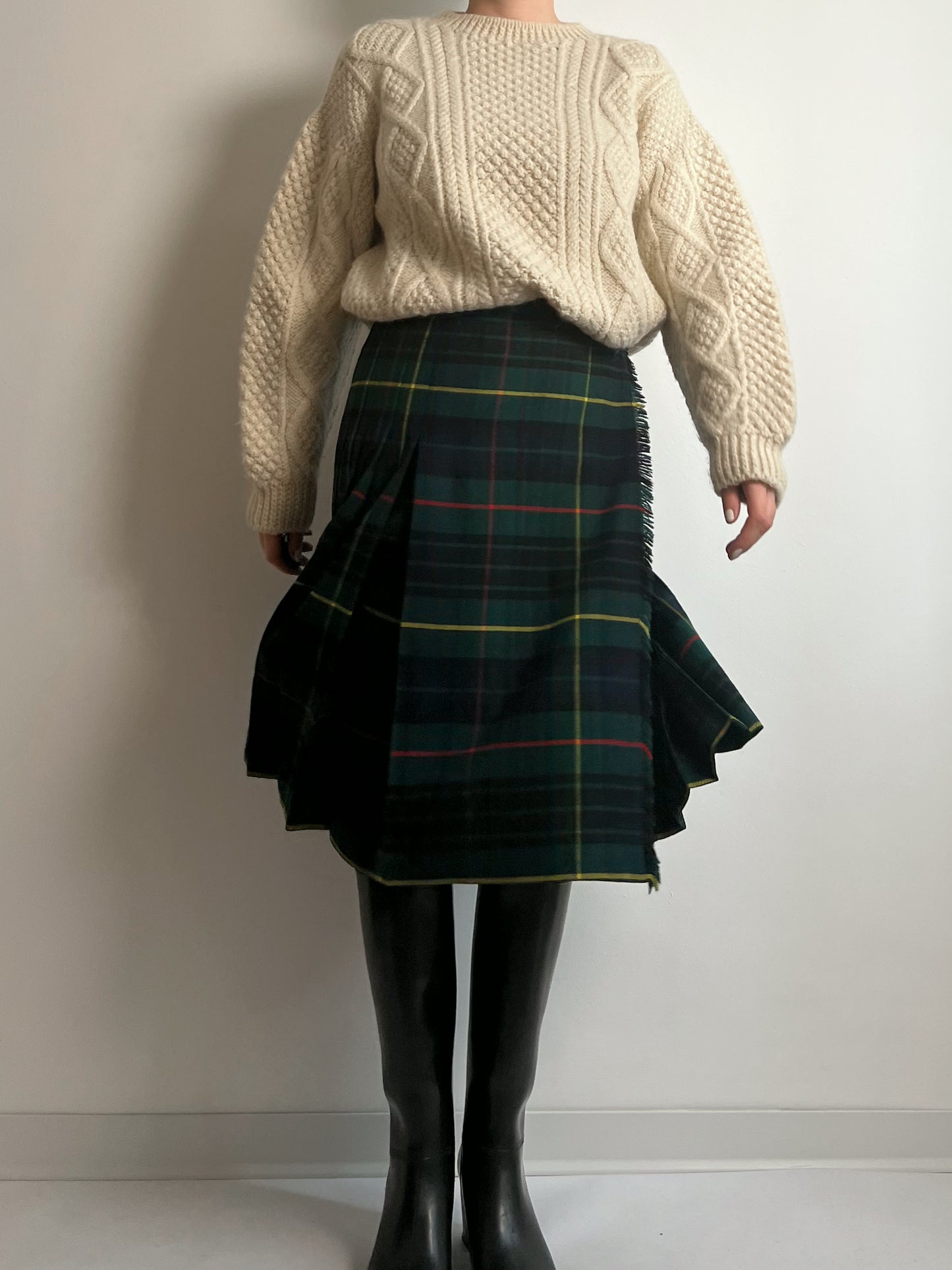 Pure wool pleated tartan skirt