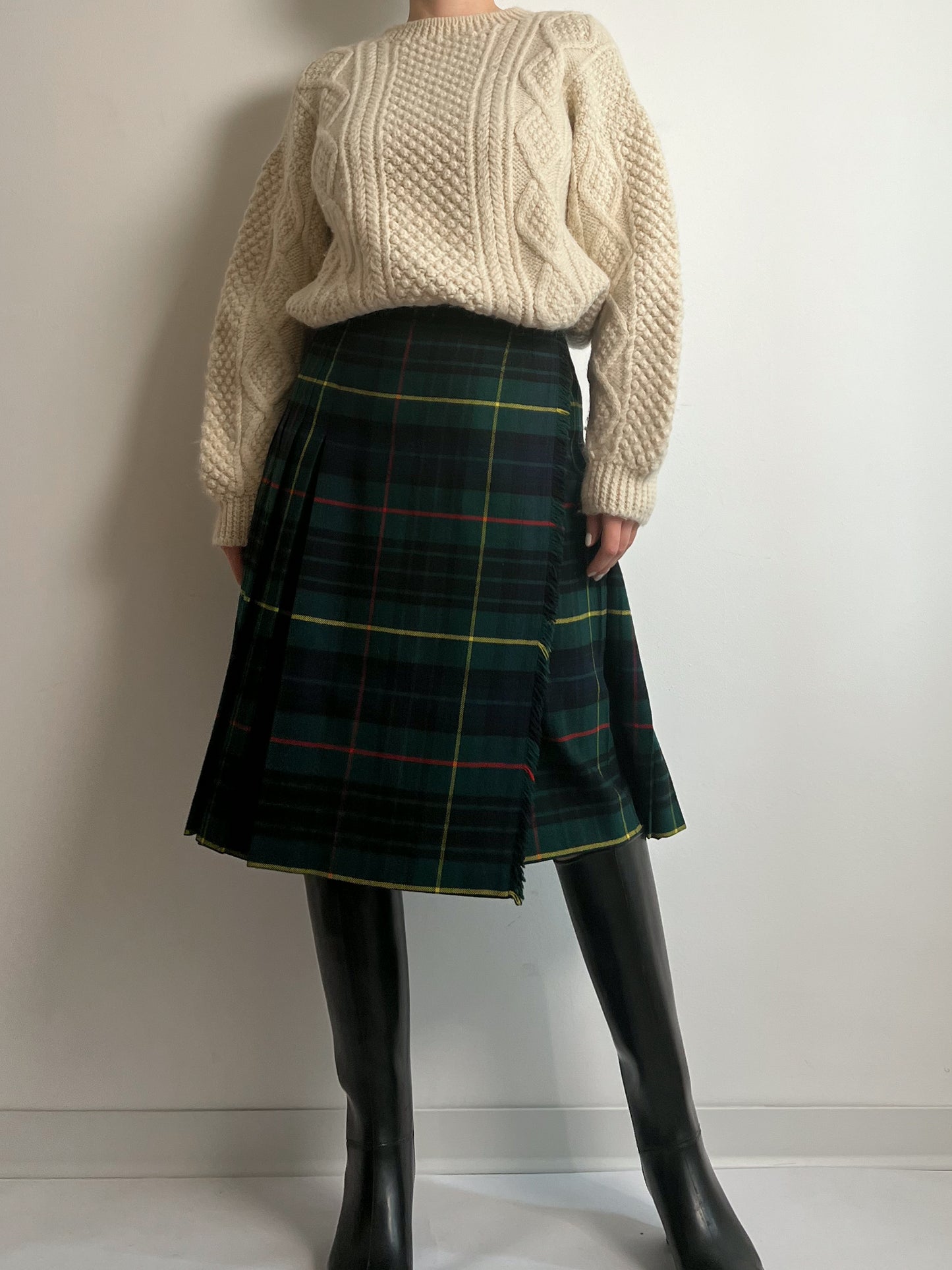 Pure wool pleated tartan skirt