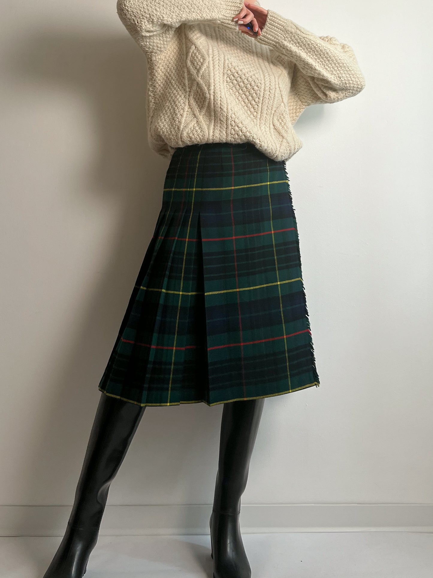 Pure wool pleated tartan skirt