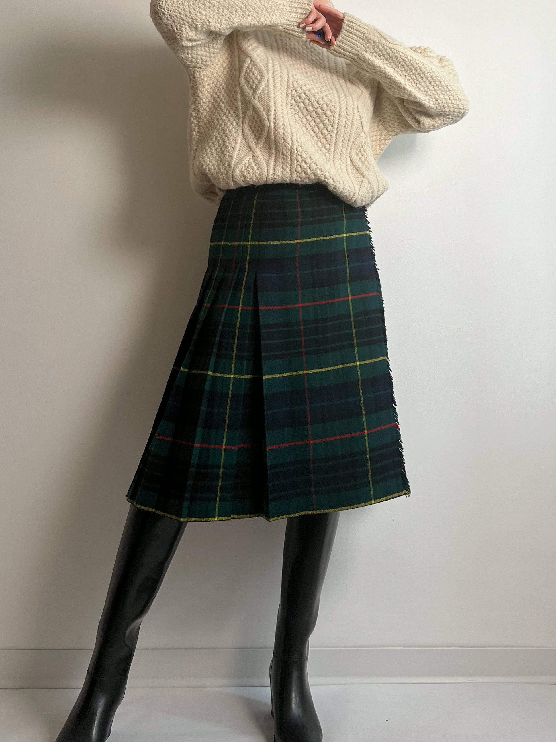 Pure wool pleated tartan skirt