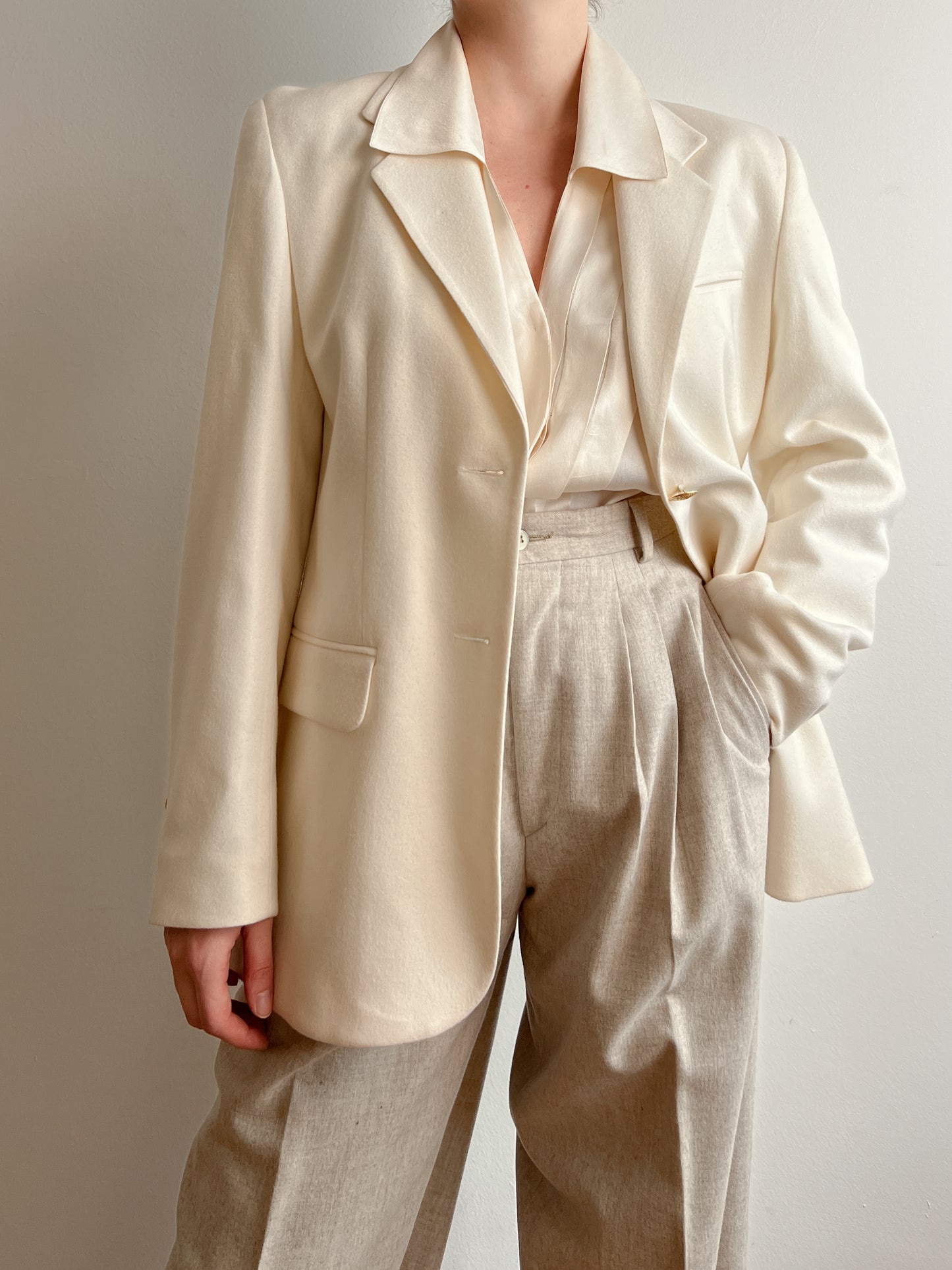 Wool and cashmere ivory blazer