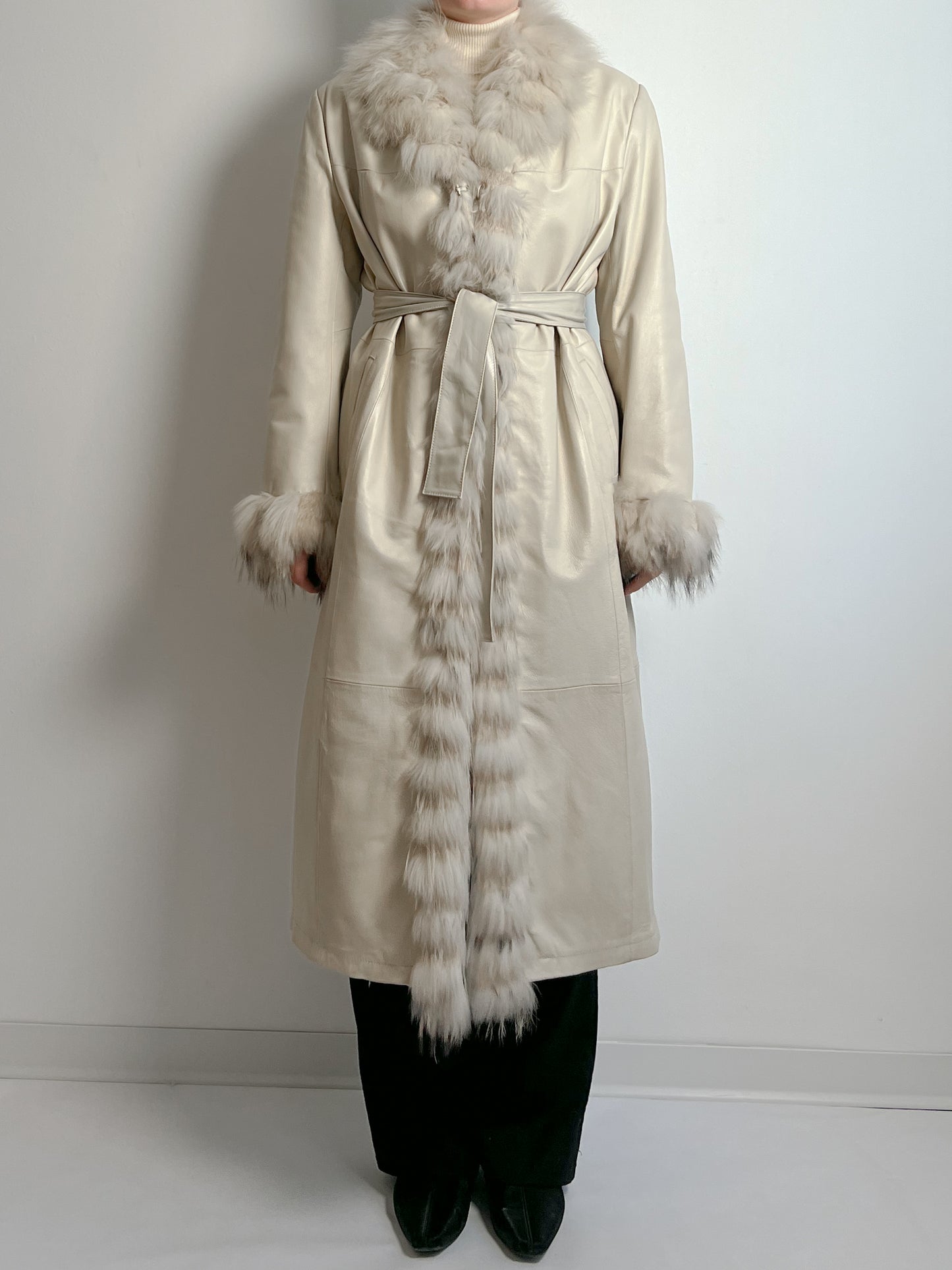 Real leather and fur ivory trench