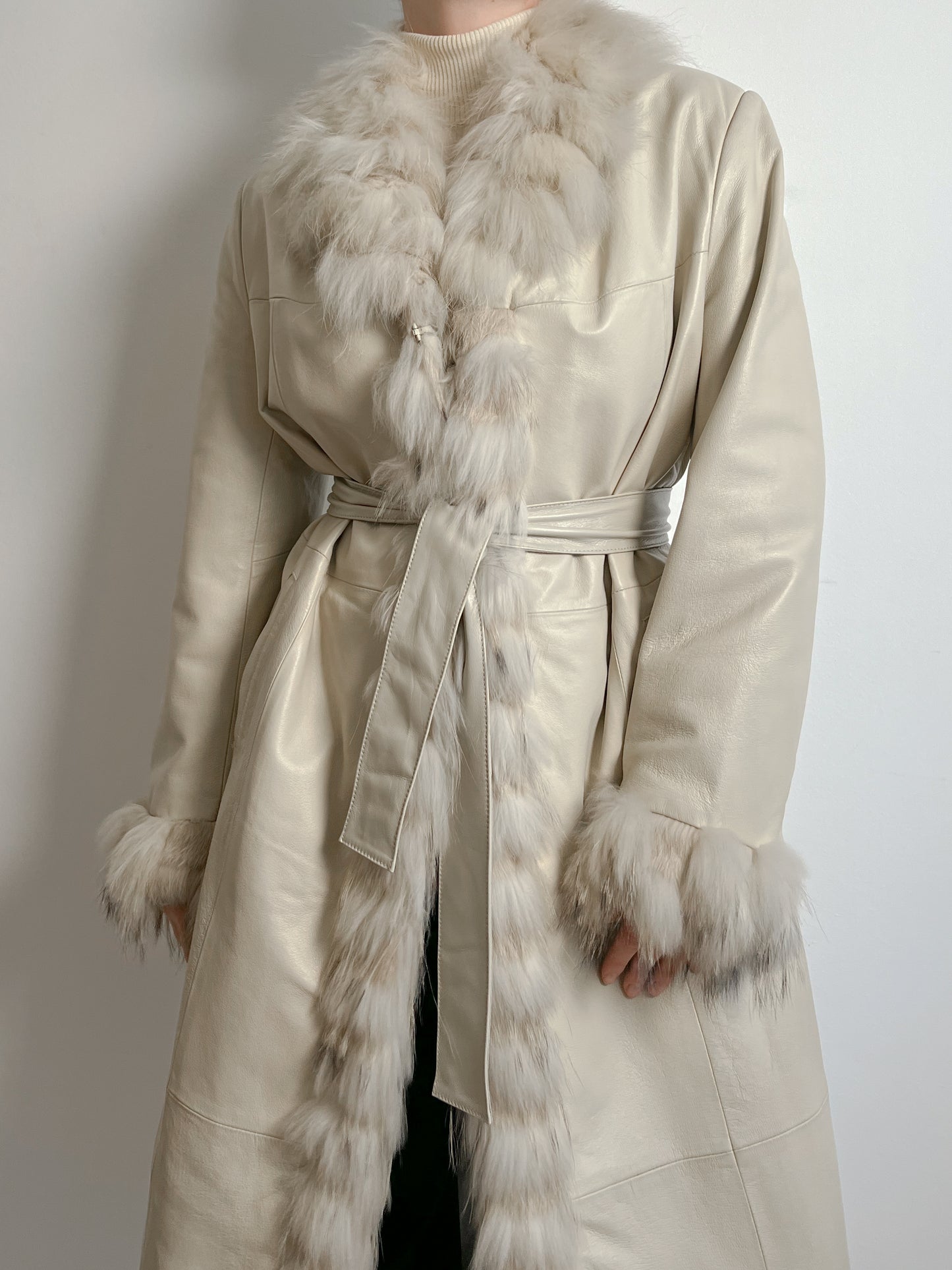 Real leather and fur ivory trench