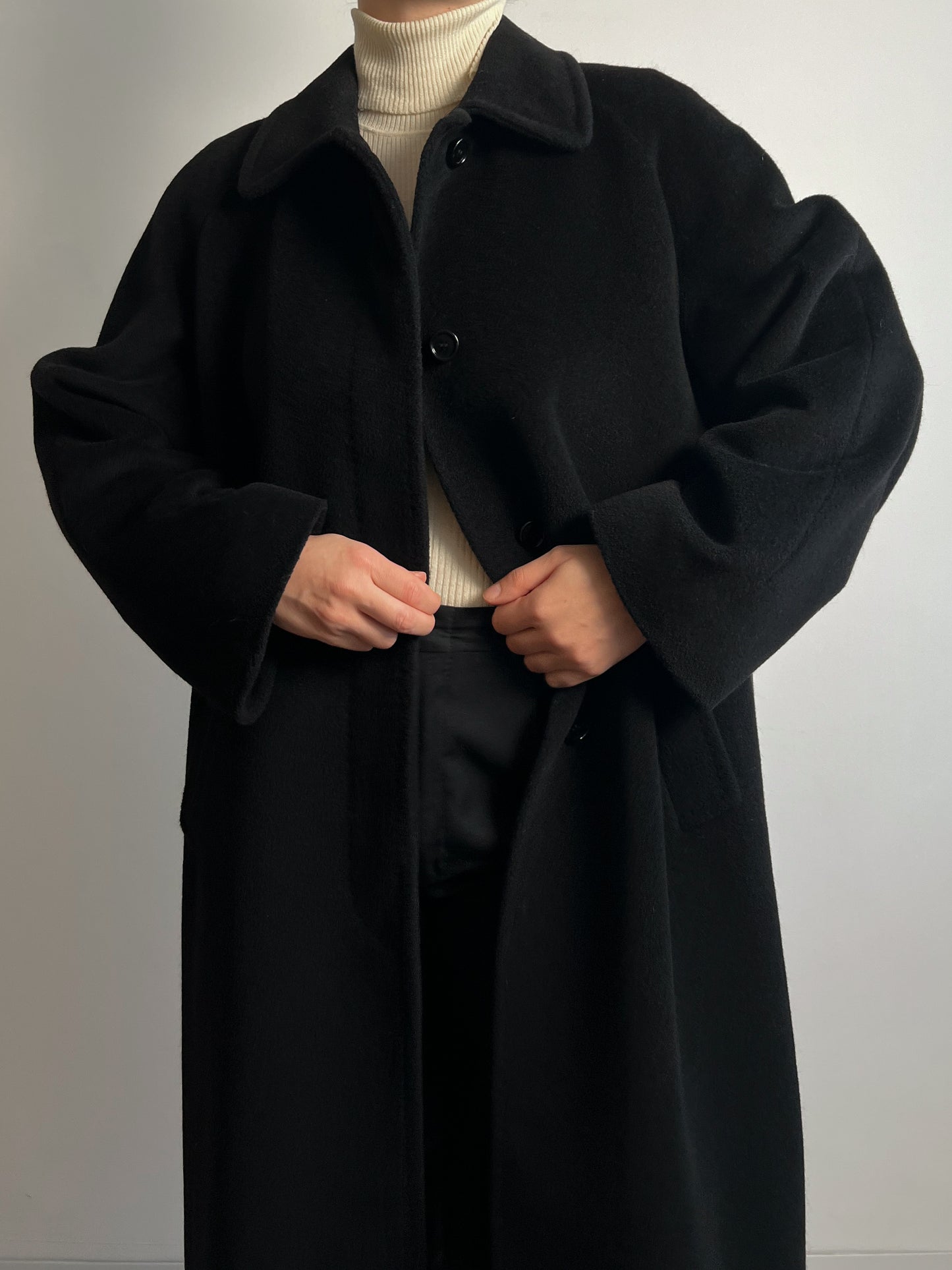 Piacenza pure wool black coat