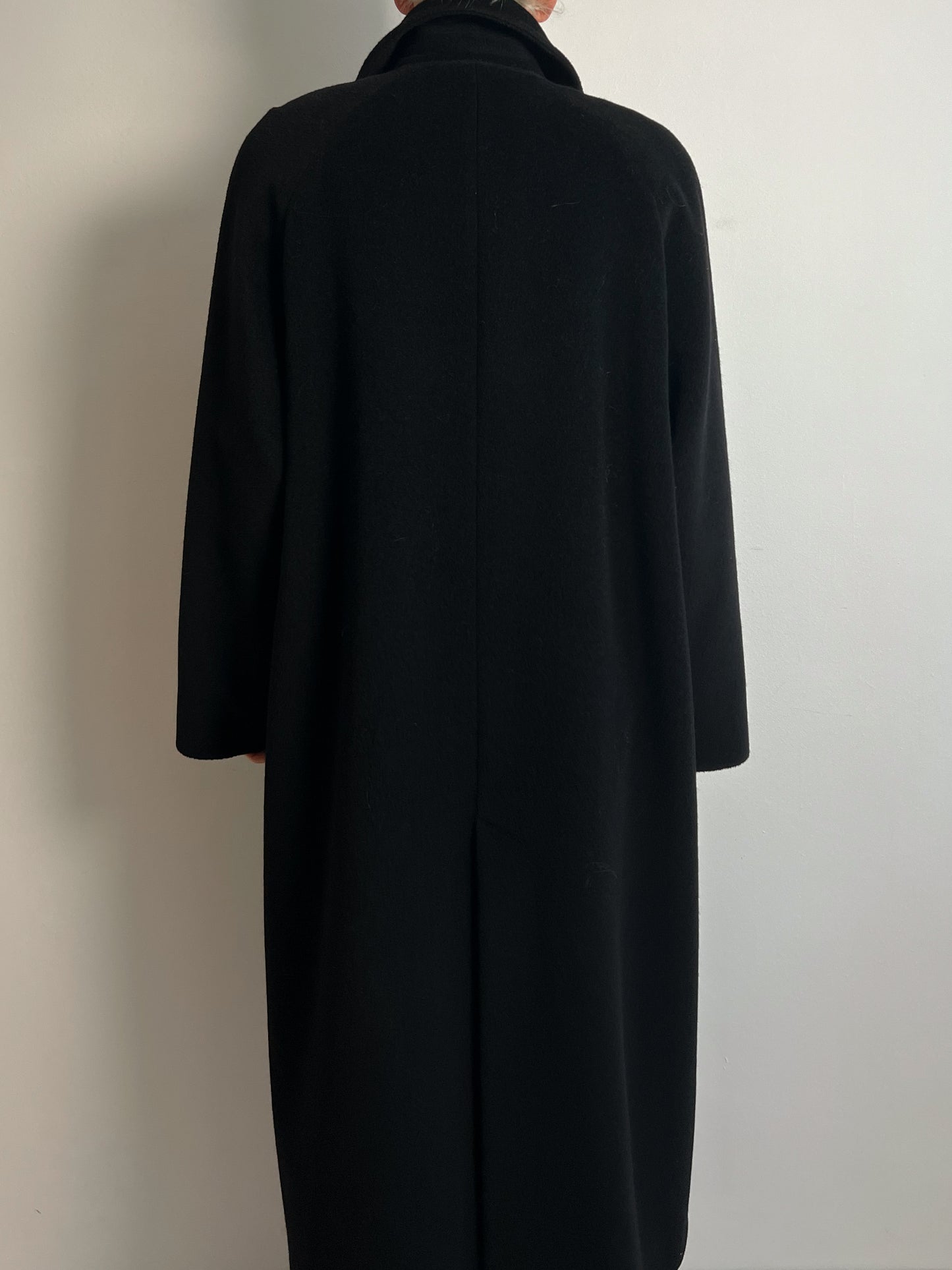 Piacenza pure wool black coat