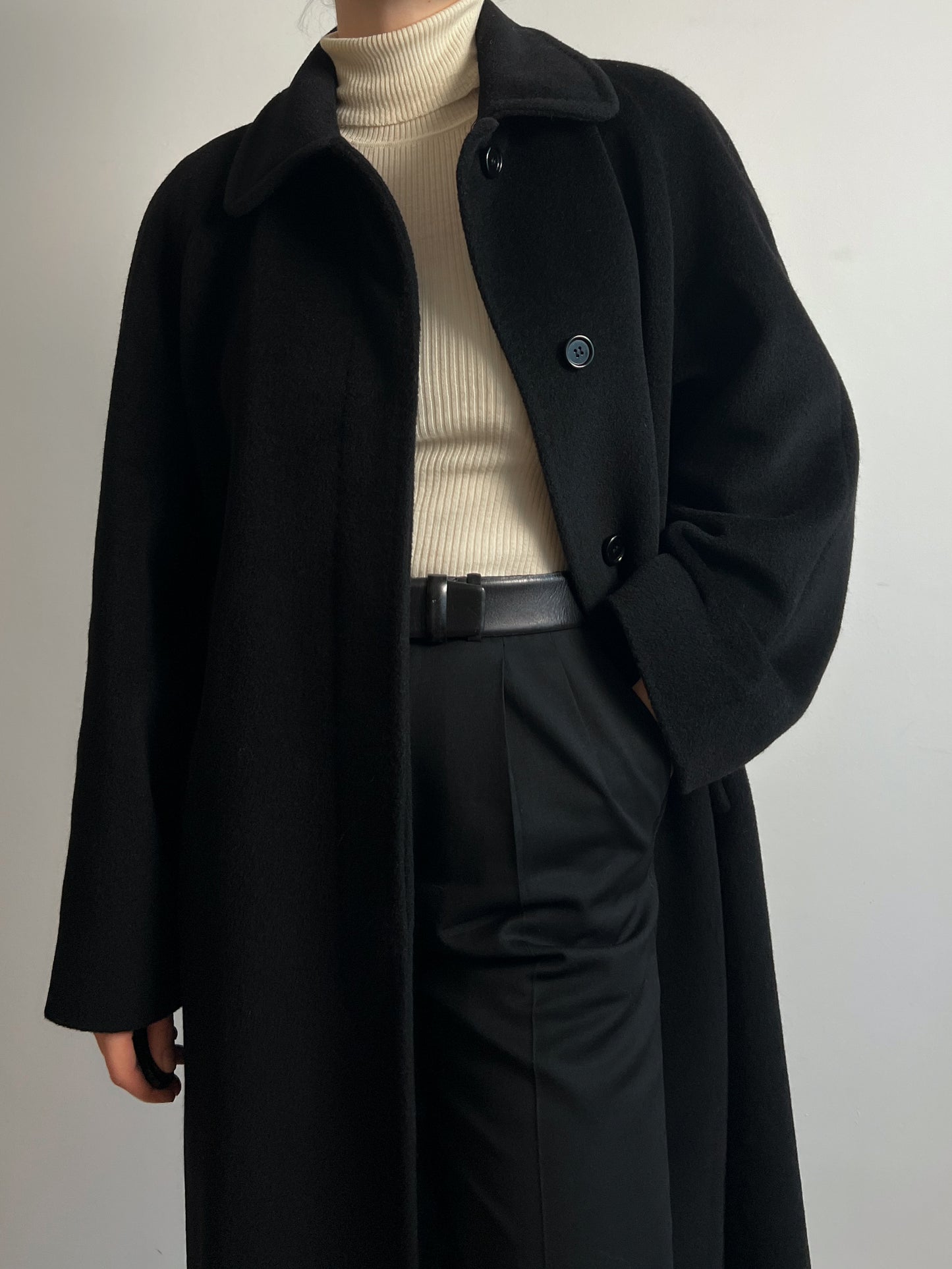 Piacenza pure wool black coat