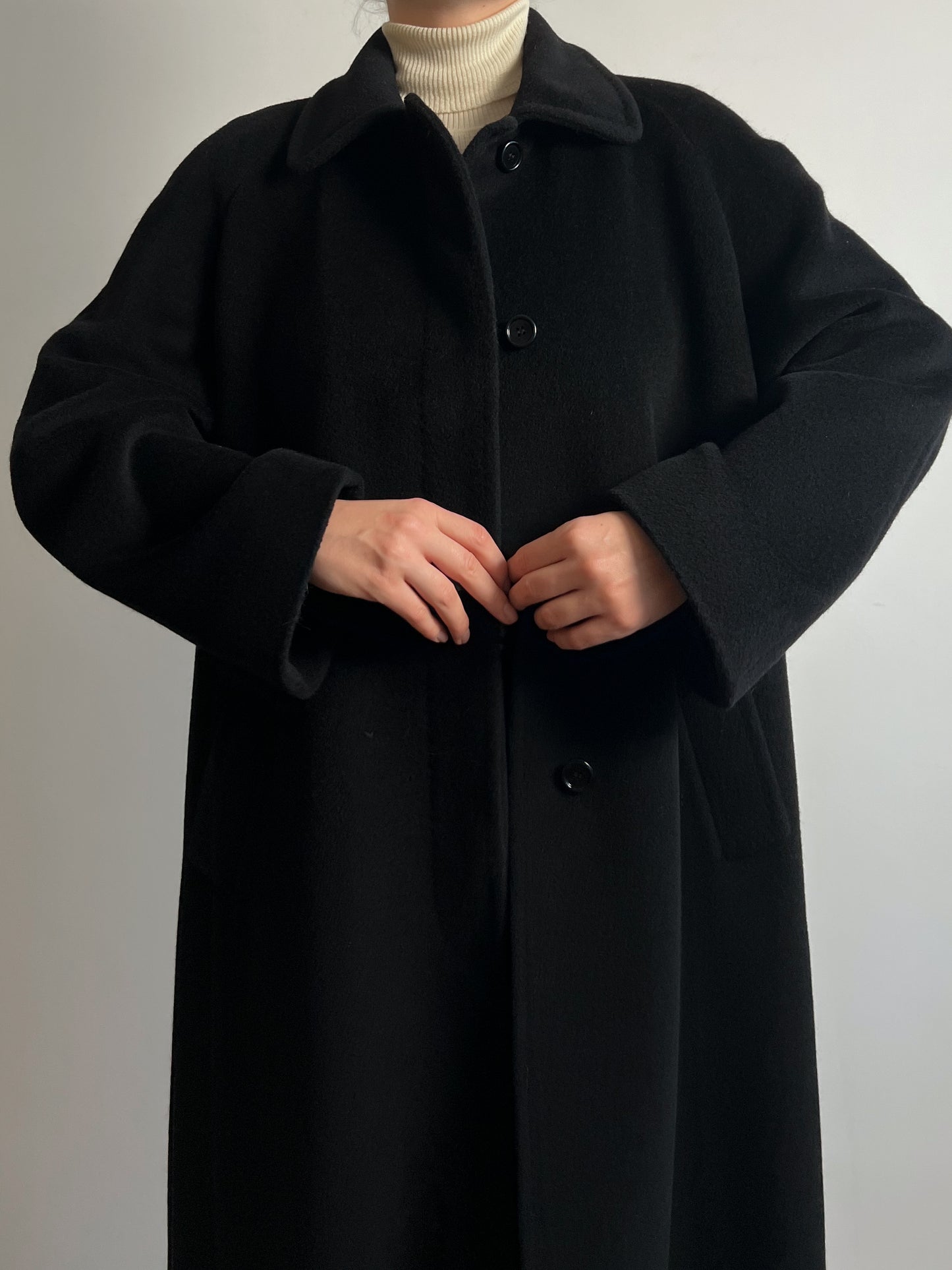 Piacenza pure wool black coat