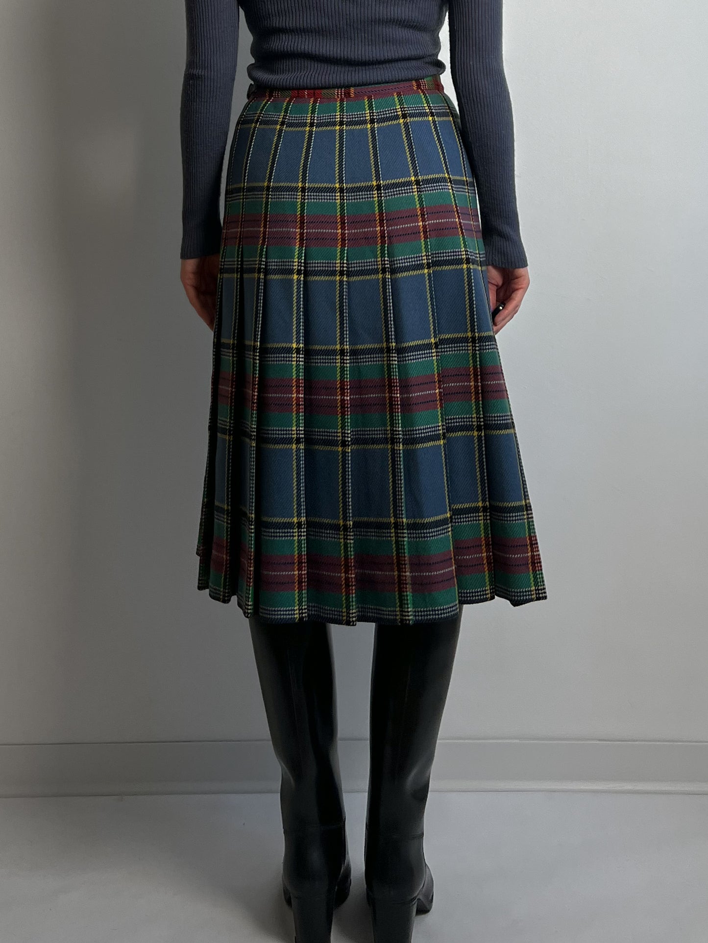 Pure wool pleated tartan skirt