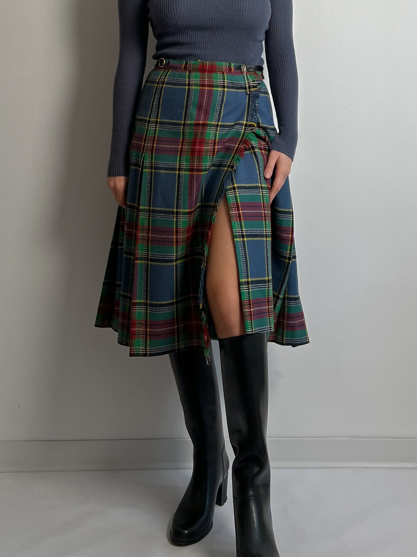 Pure wool pleated tartan skirt