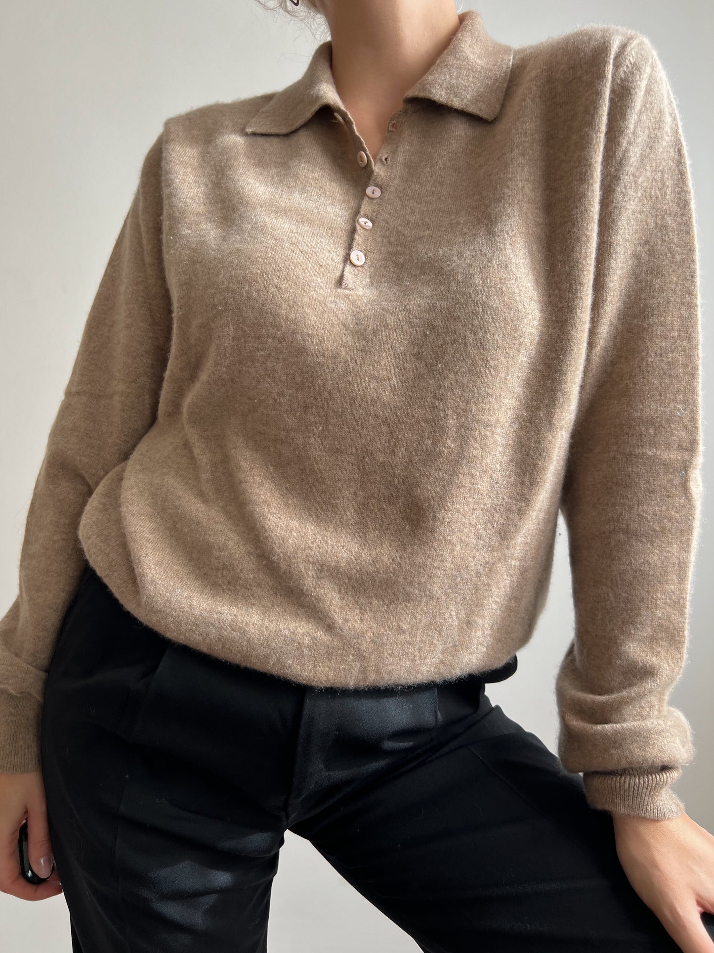 Polo beige in 100% cashmere