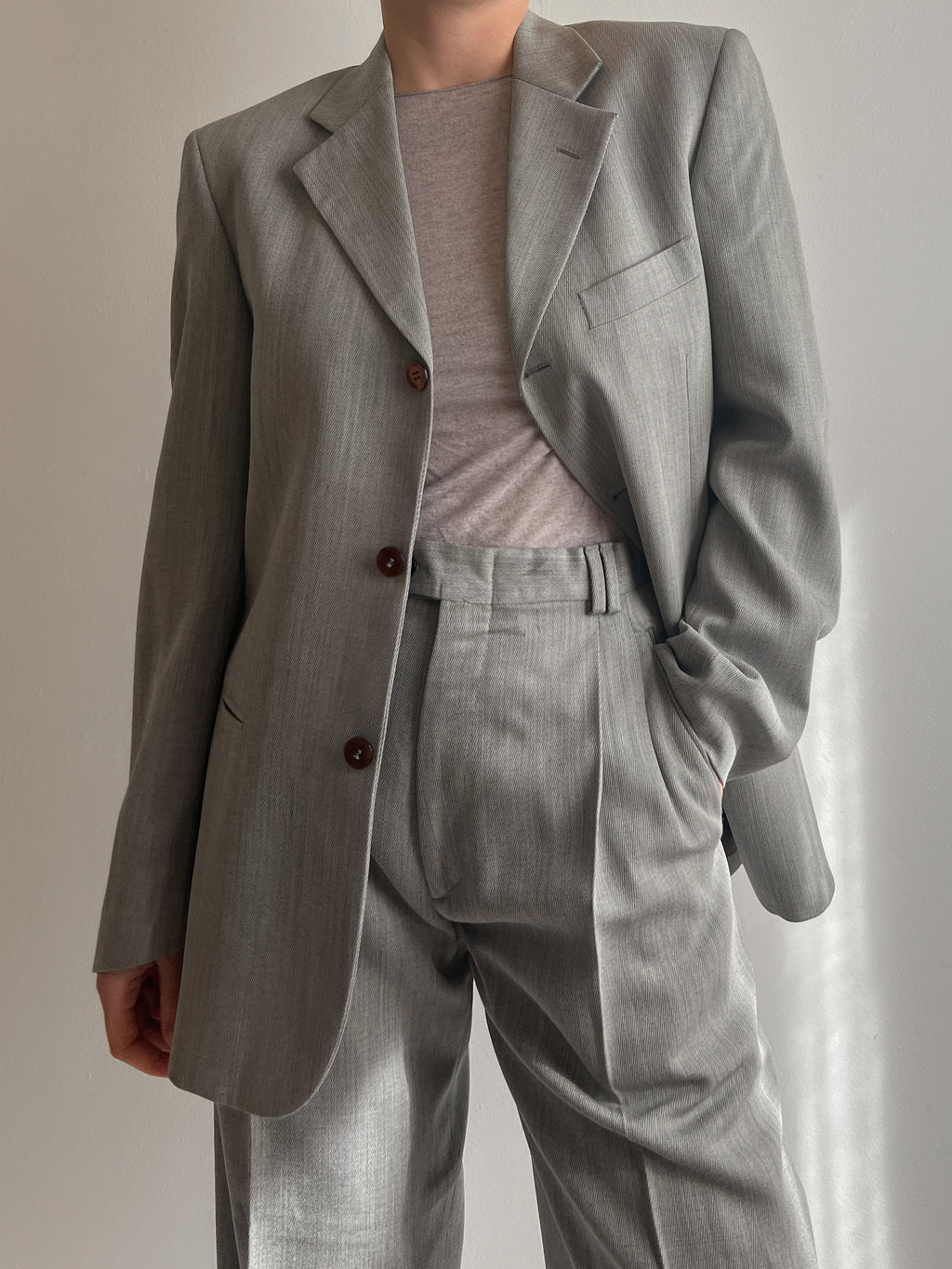 Wool and viscose light grey suit