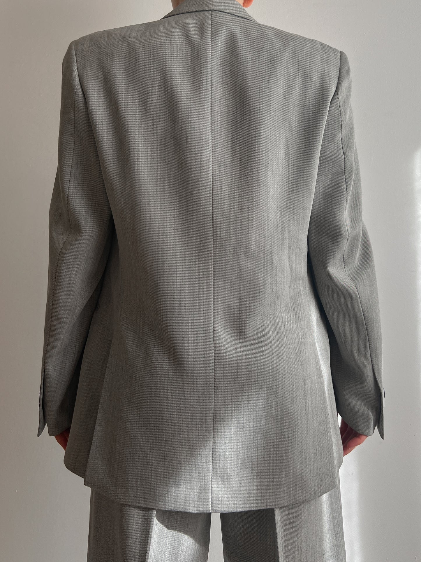 Wool and viscose light grey suit