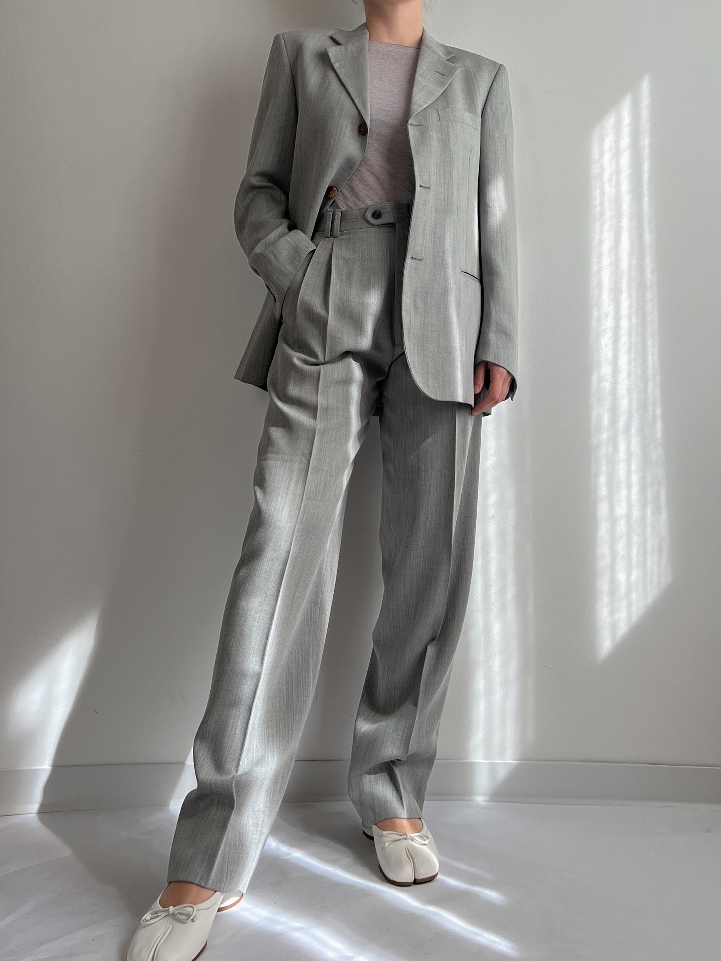 Wool and viscose light grey suit