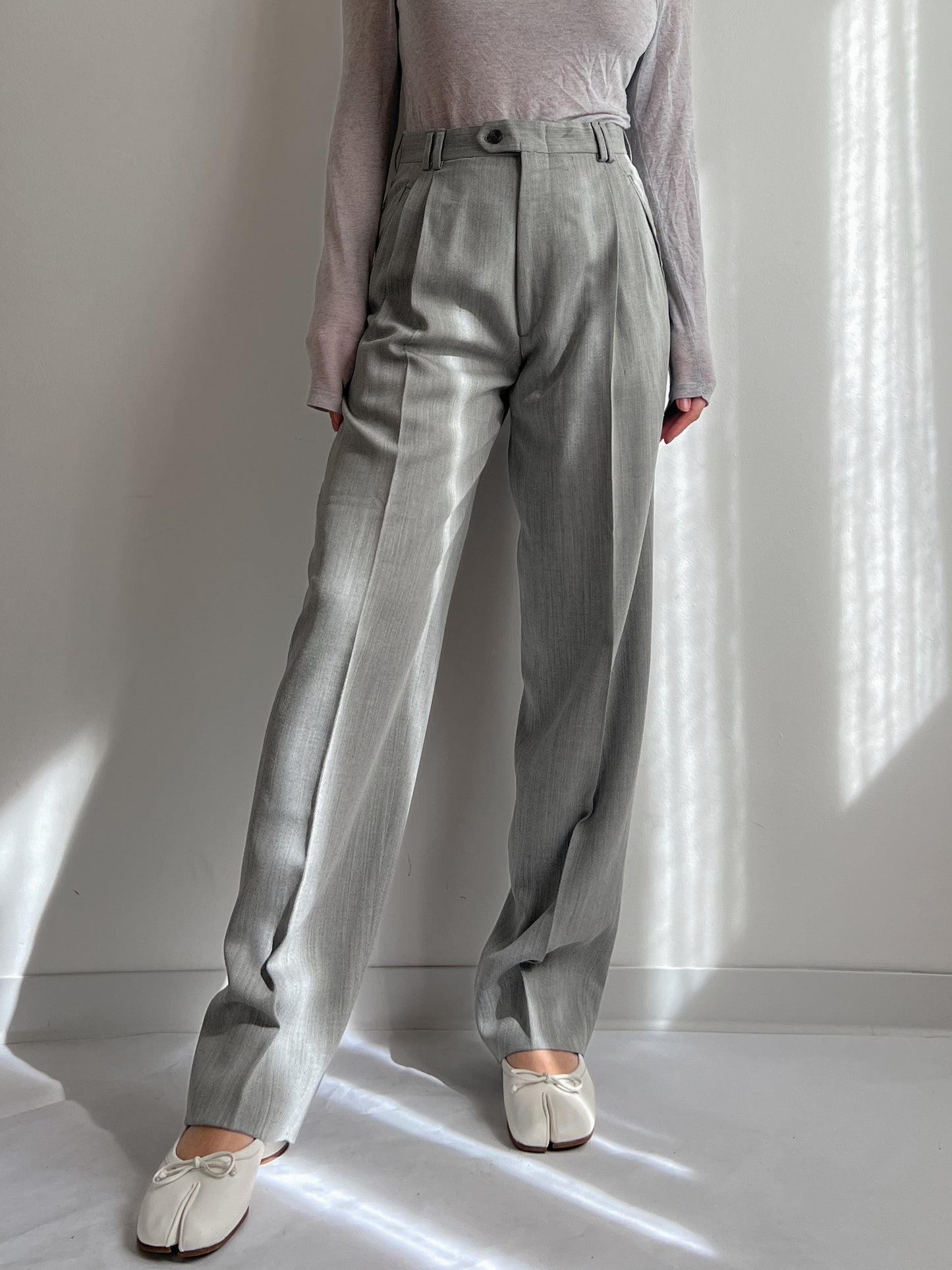 Wool and viscose light grey suit