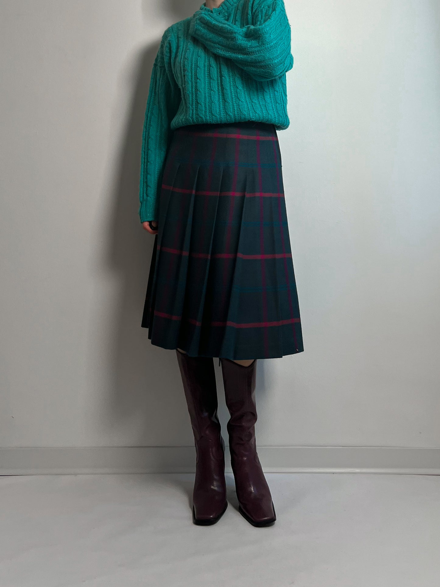 Pure virgin wool pleated skirt