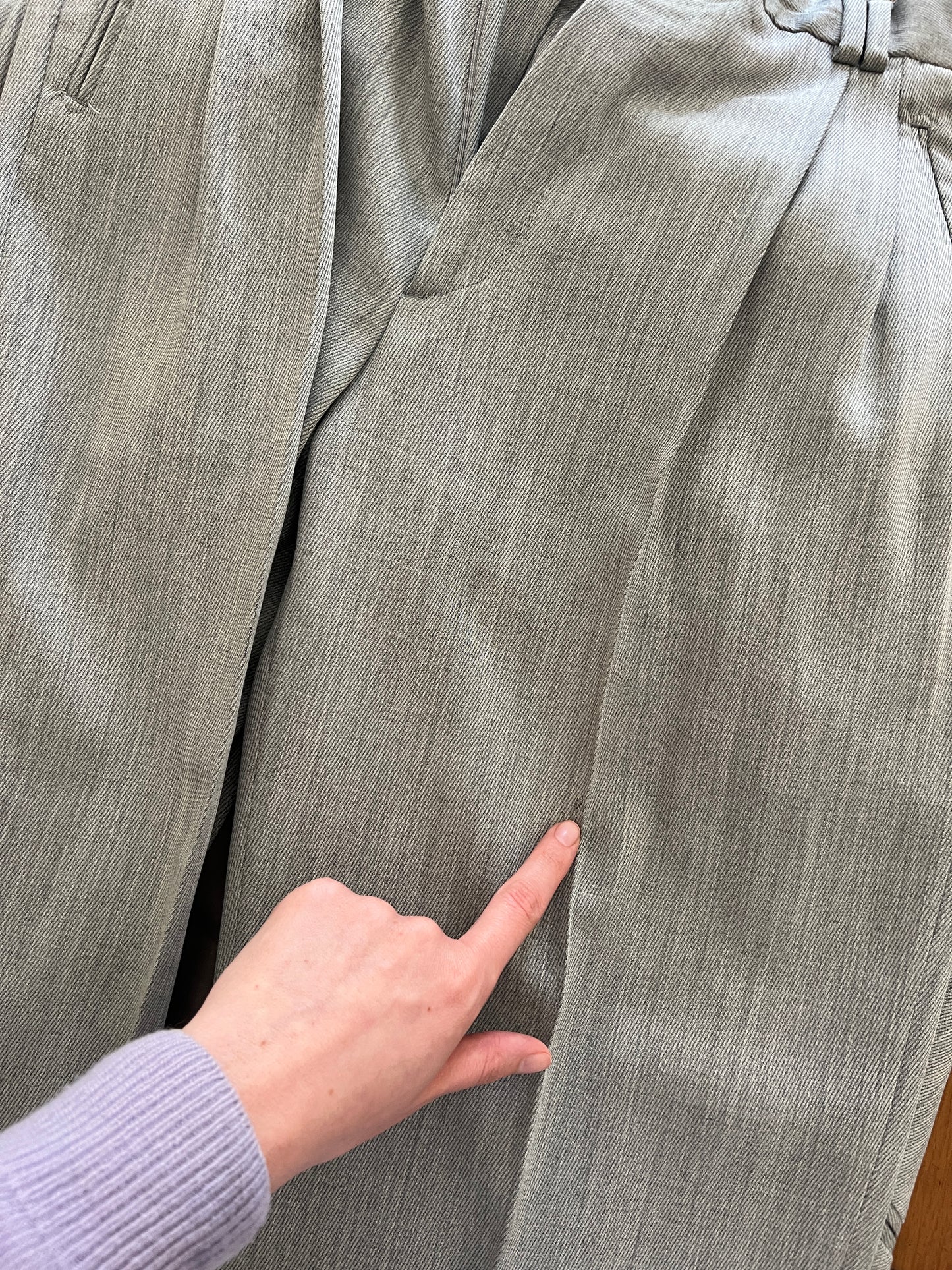 Wool and viscose light grey suit