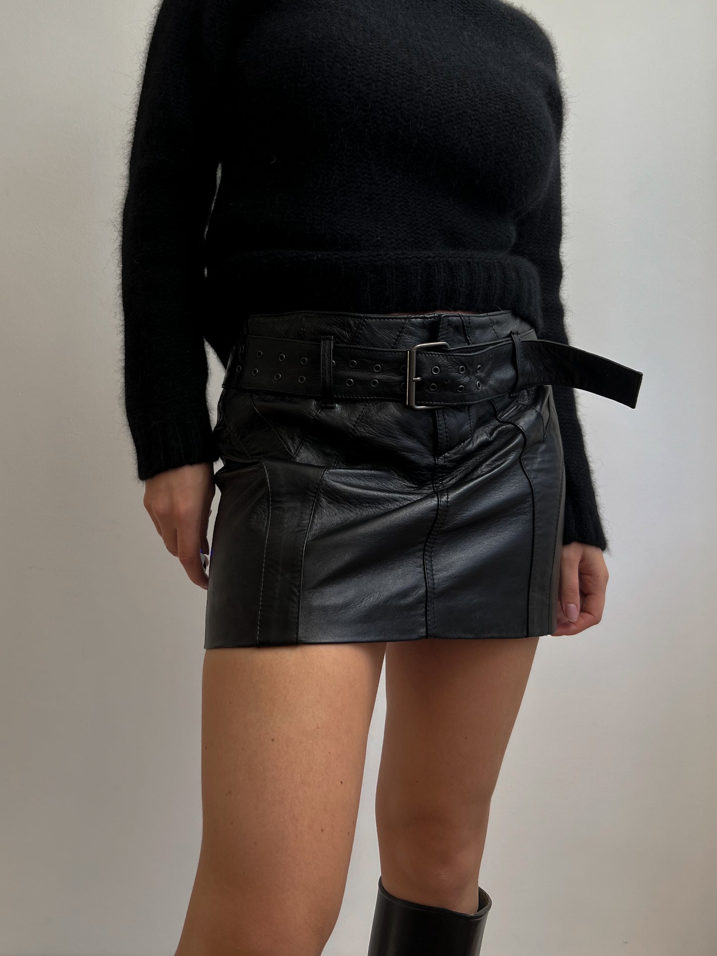 Vintage real leather black mini skirt