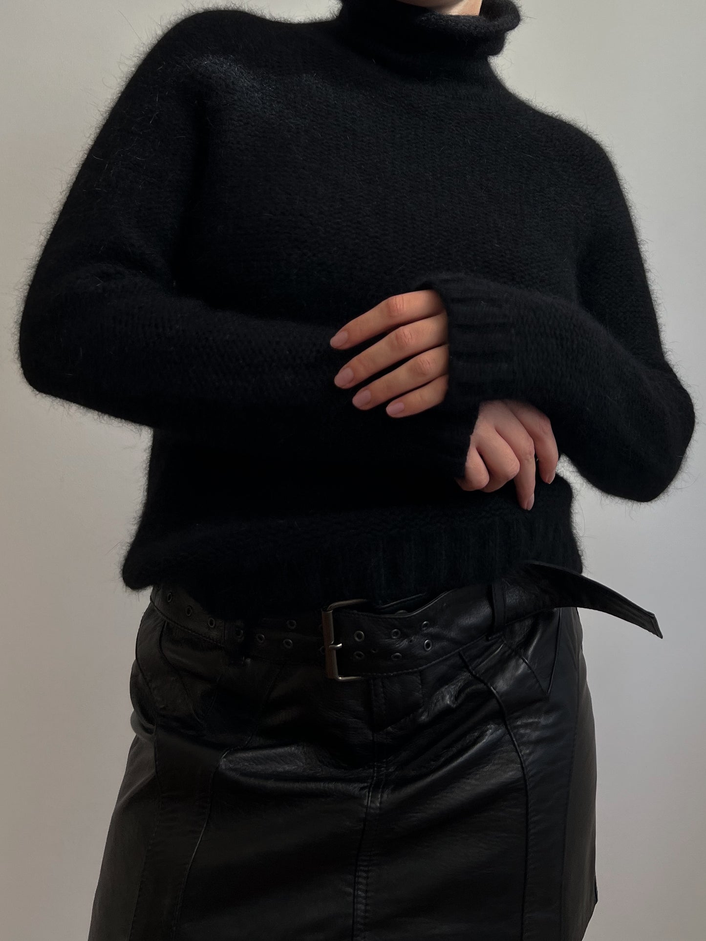 Vintage lambswool and angora black turtleneck pull