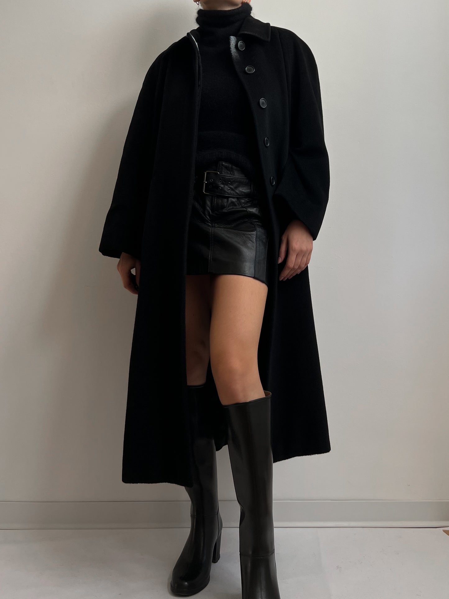 Vintage Piacenza pure wool black long coat