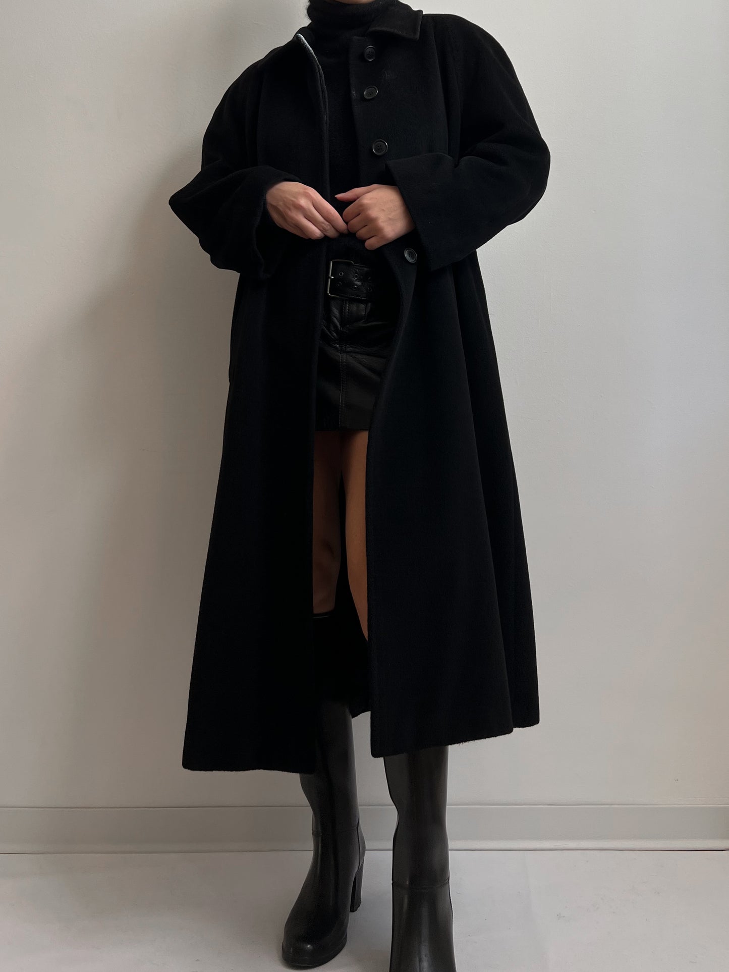 Vintage Piacenza pure wool black long coat