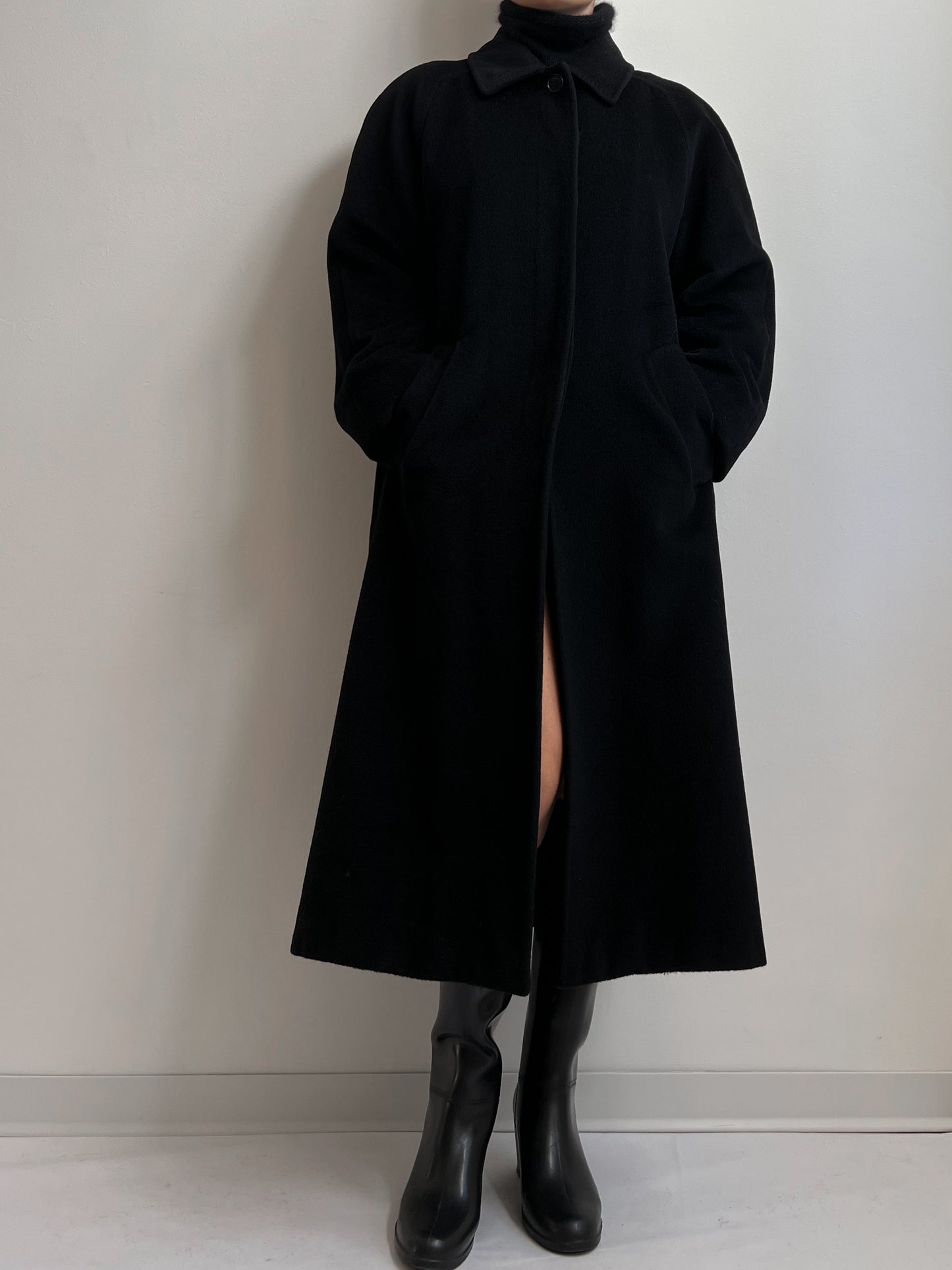 Vintage Piacenza pure wool black long coat