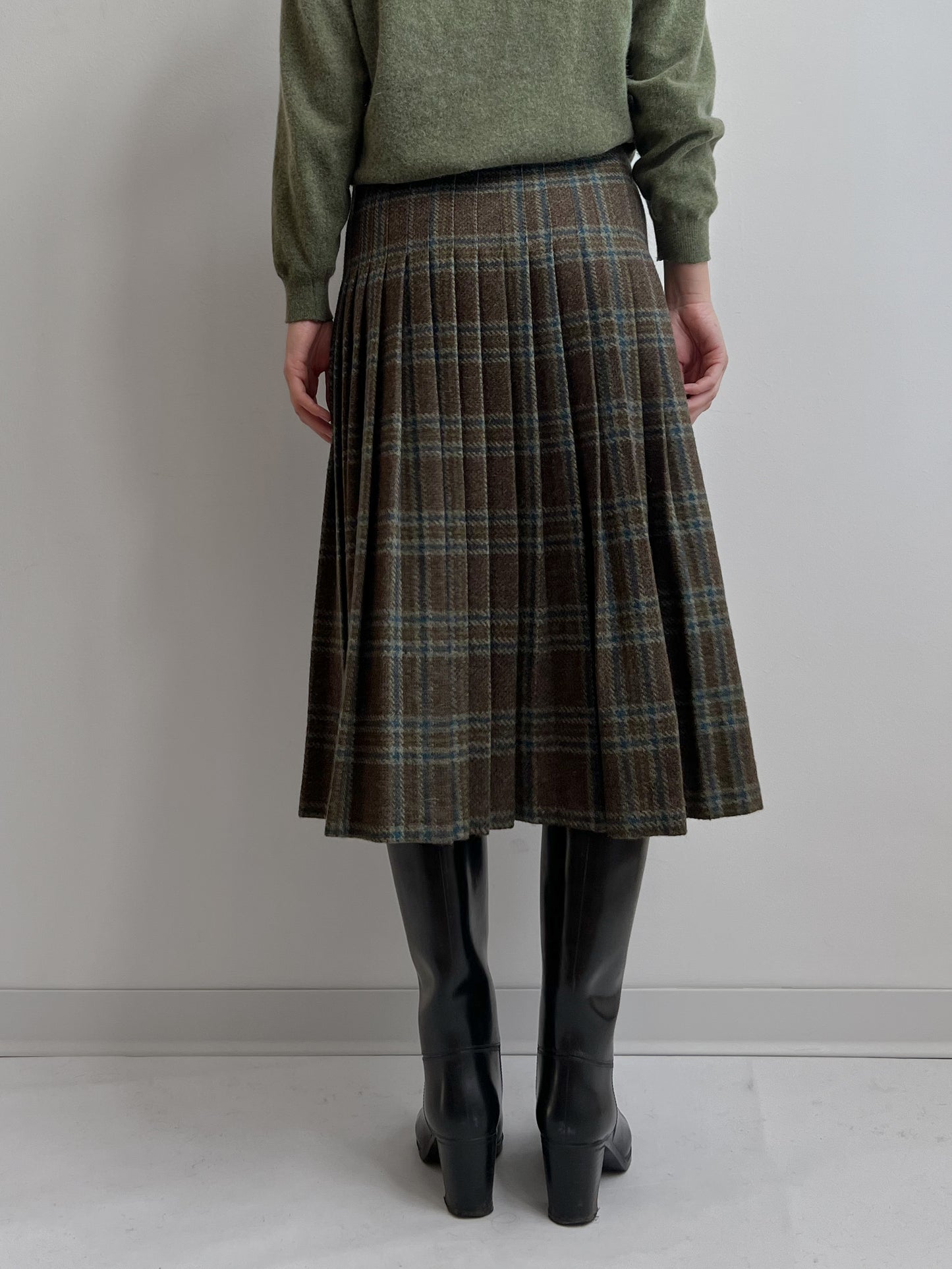 Vintage pure virgin wool pleated tartan midi skirt