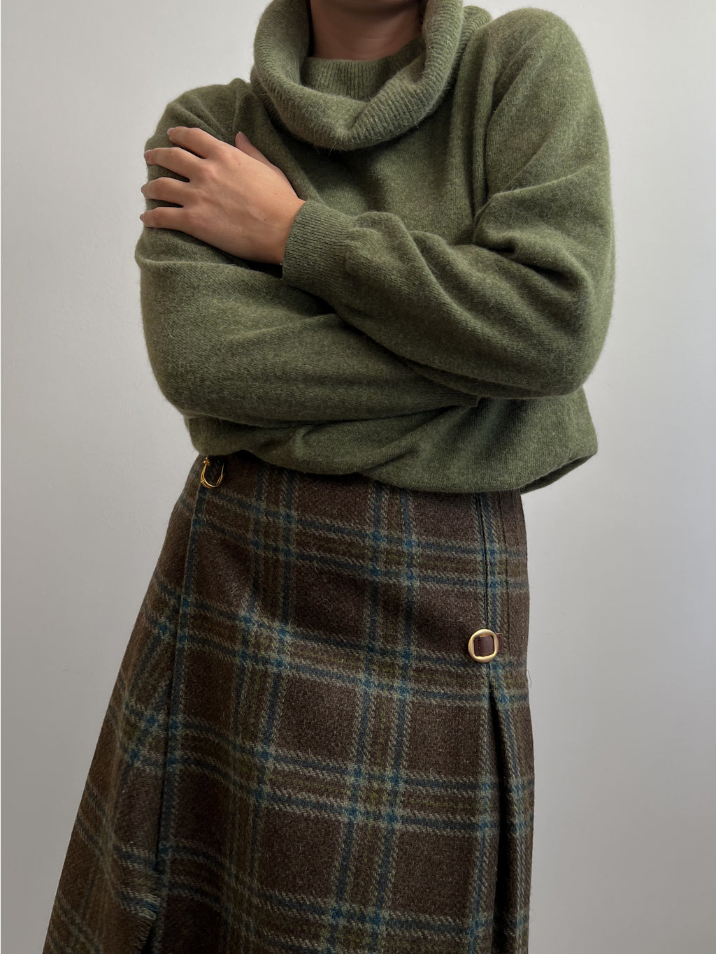 Vintage wool and angora green pull