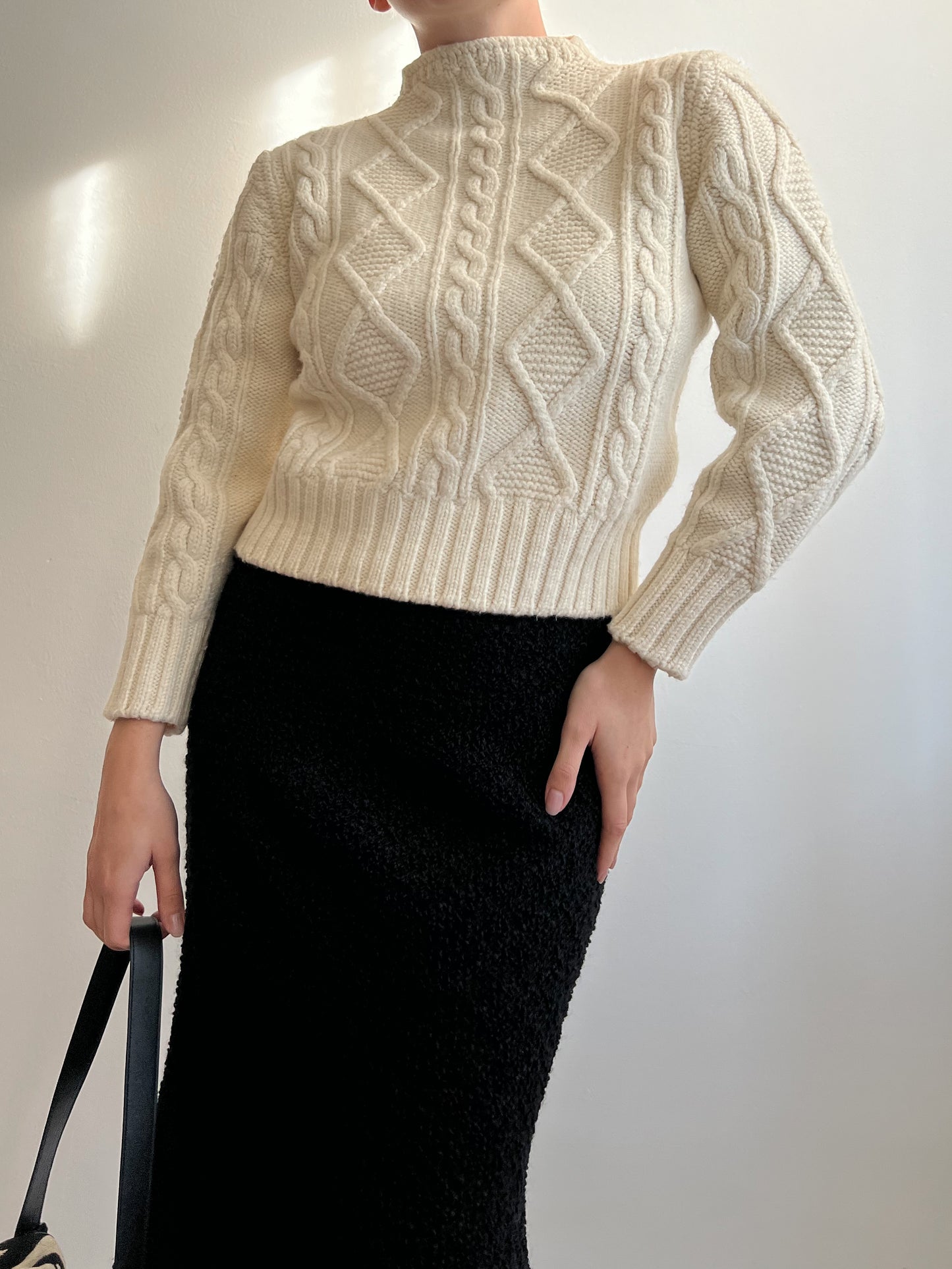 Vintage wool blend ivory pull